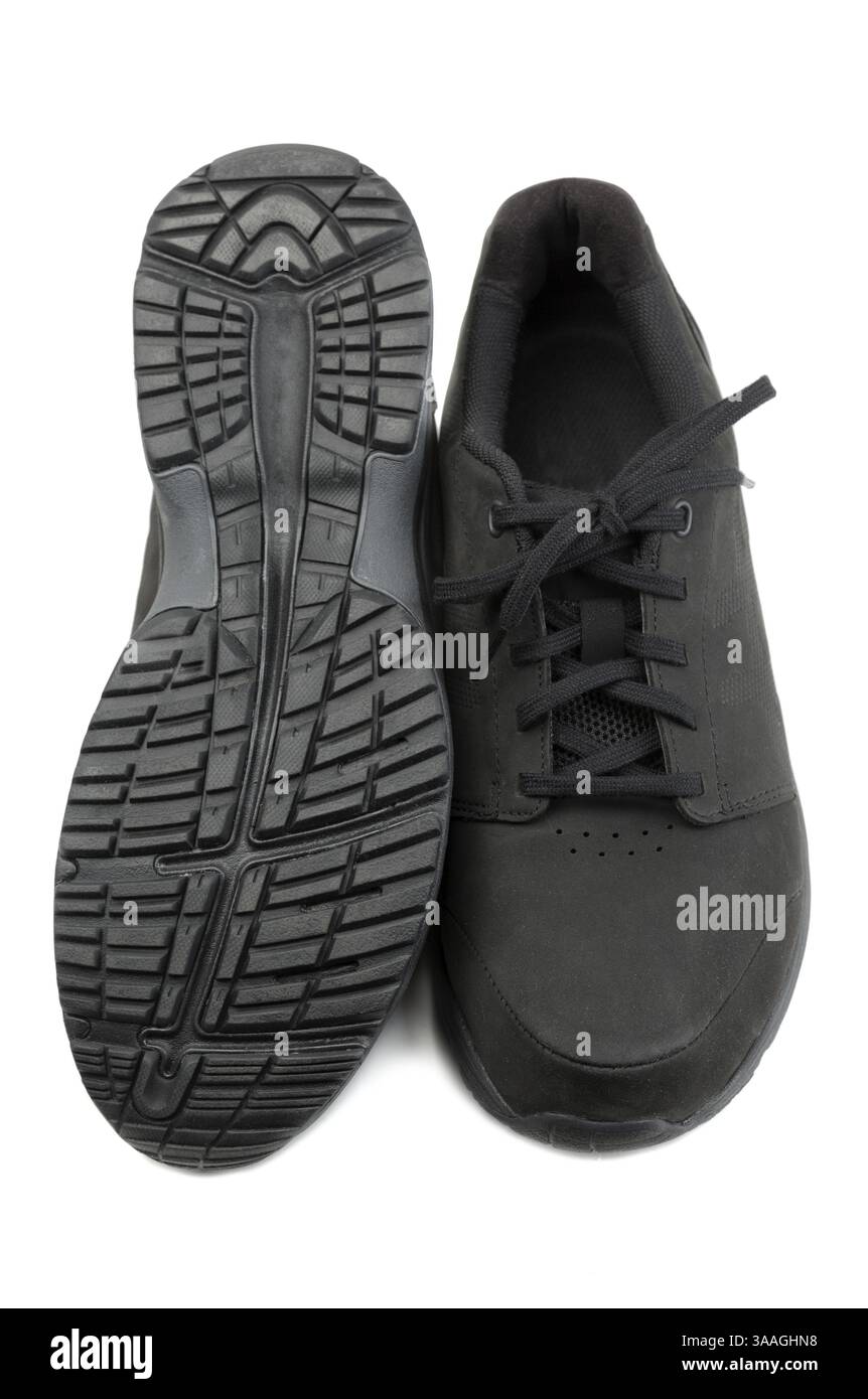Paire de chaussures pour hommes noirs. Isoler sur blanc Banque D'Images