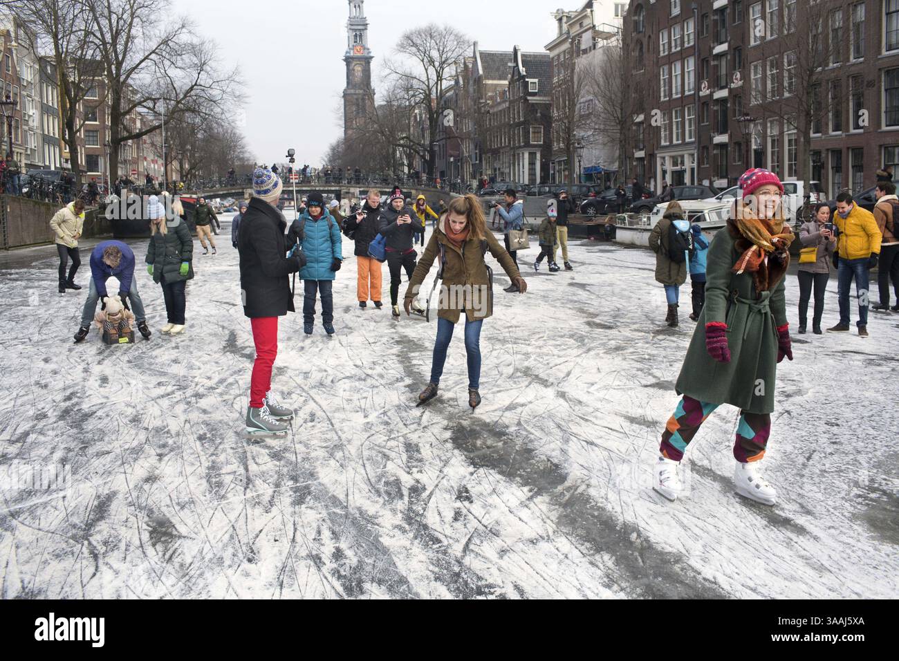 3 mars 2018 - Amsterdam, pays-Bas - patinage sur glace sur les canaux d'Amsterdam. La dernière fois que les canaux ont été gelés, c'était en février 2015. (Crédit image : © ton Koene via ZUMA Wire) Banque D'Images