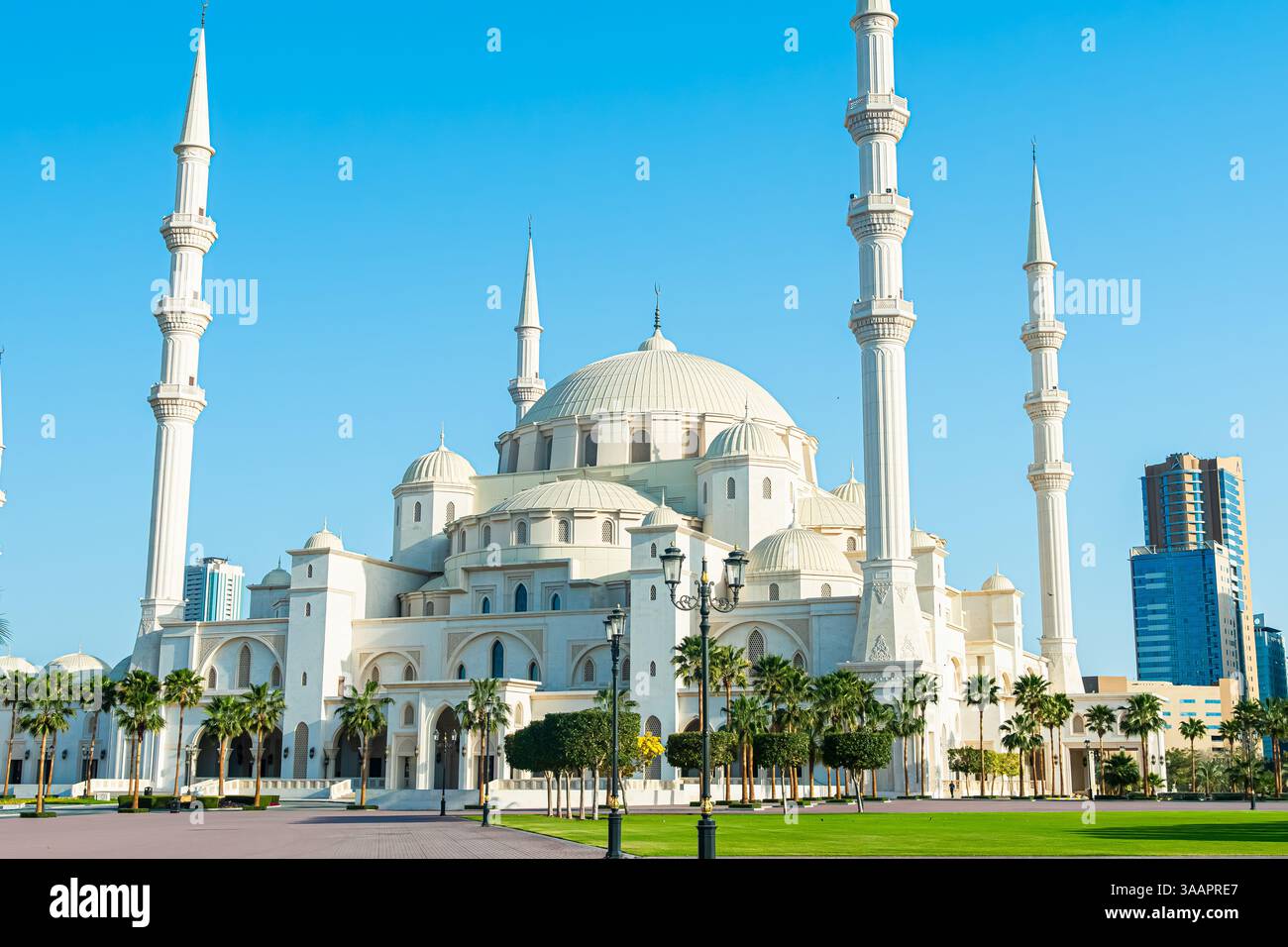 La nouvelle Grande Mosquée Sheikh Zayed à Fujairah, Émirats arabes Unis. Photo de haute qualité Banque D'Images