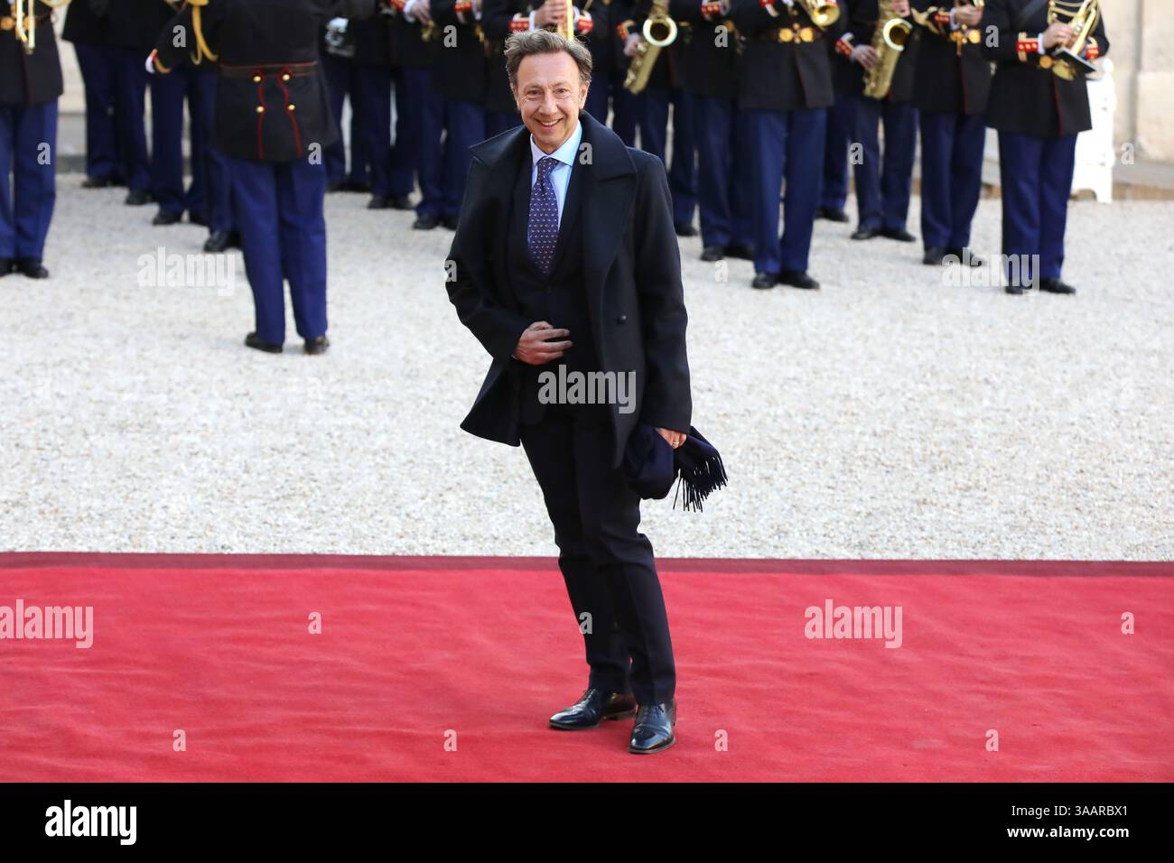 Paris, France le 31 mars 2025, l'animateur de télévision français Stéphane Bern arrive pour un dîner d'État en l'honneur du couple royal du Danemark au palais présidentiel de l'Elysée à Paris. Crédit François Loock/Alamy Live News Banque D'Images