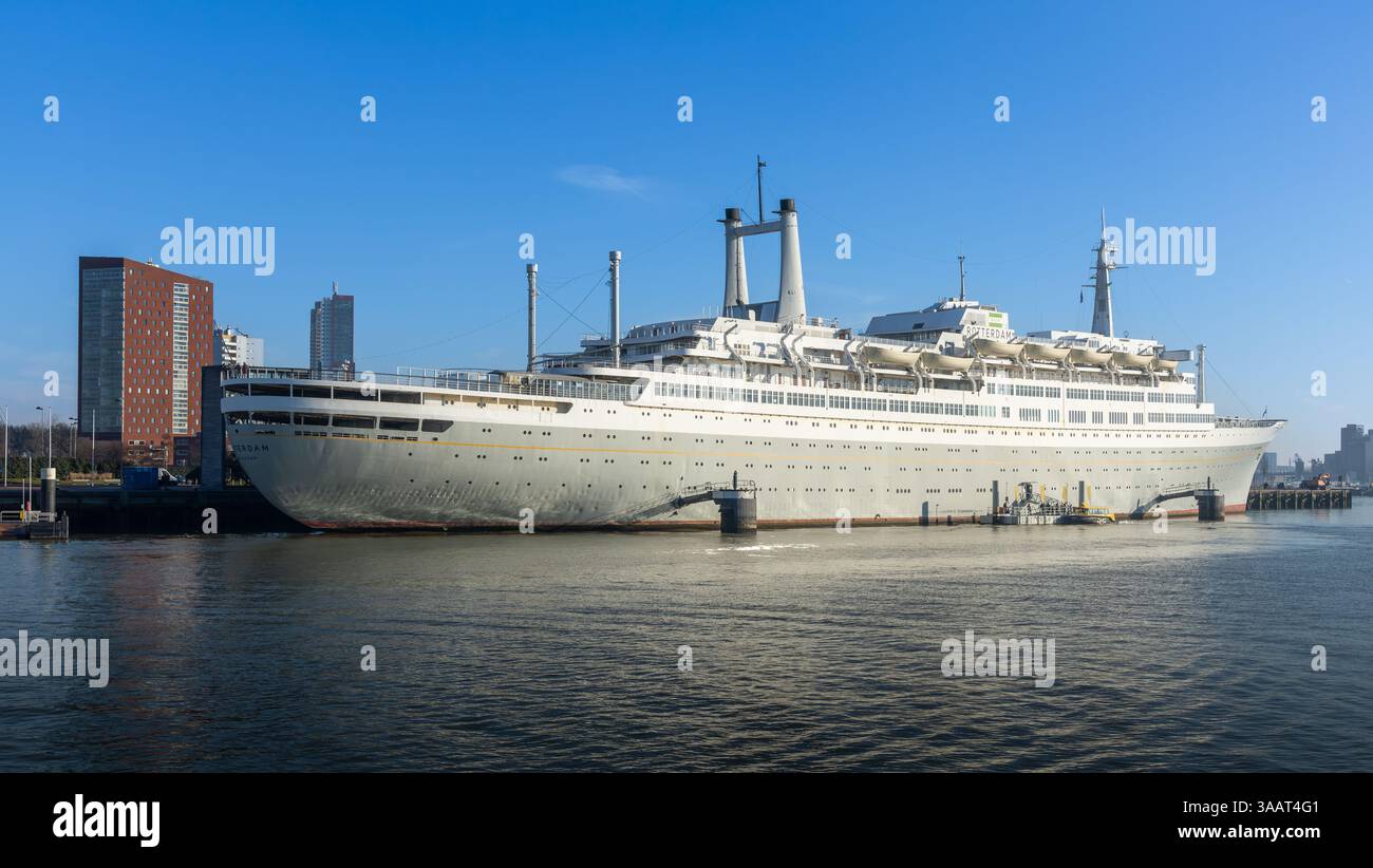Le ss Rotterdam est l'ancien navire de croisière de la Holland America Line, naviguant sur les océans du monde entier Banque D'Images