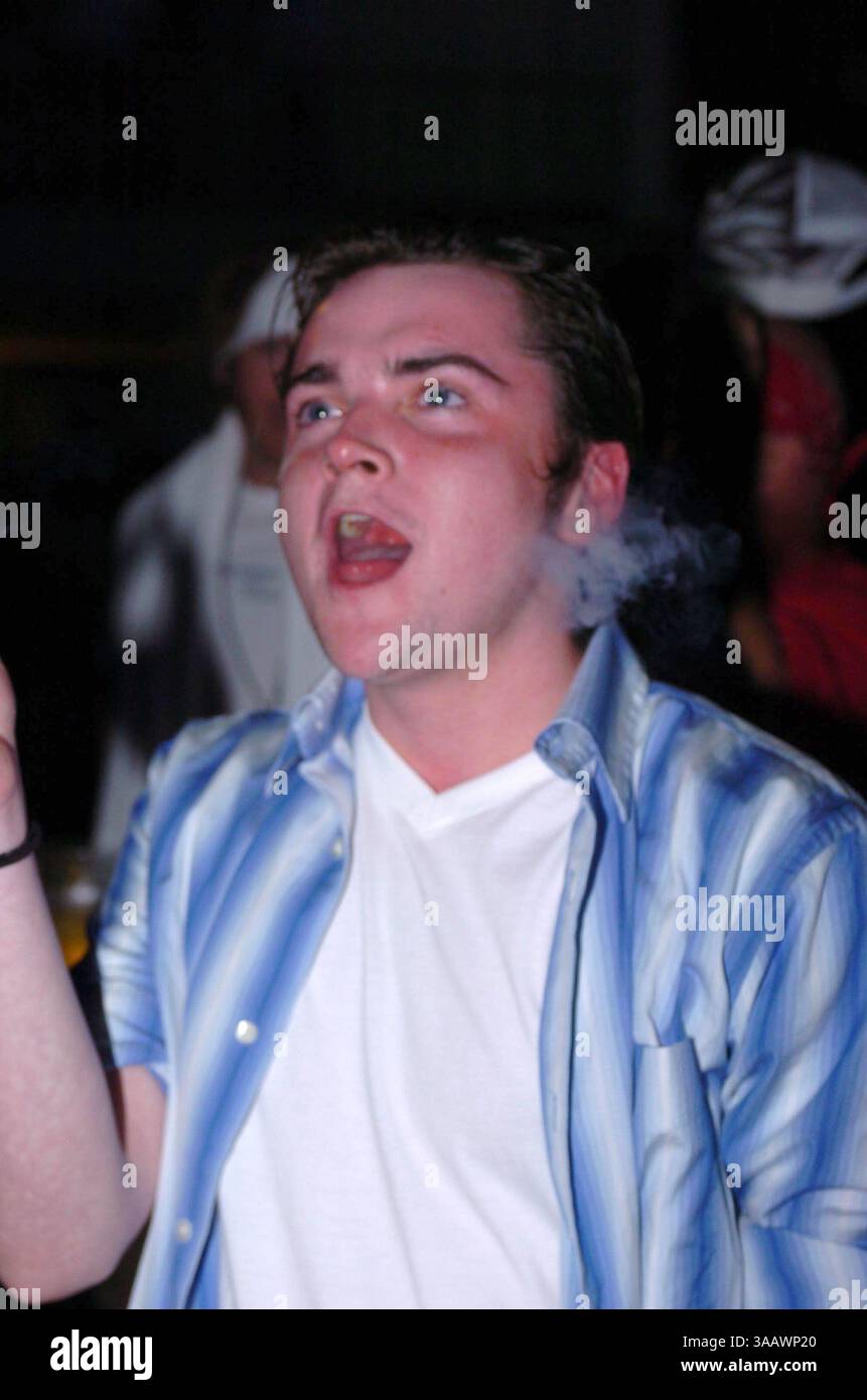 SMG Sopranos Recap 061007 45.JPG..TOUTES LES PHOTOS PRISES EN 2005-2007 EN FLORIDE USA ( fichier photos) ..MIAMI BEACH - 10 JUIN 2007 : les Sopranos est une série télévisée américaine créée par David Chase et diffusée à l'origine sur le réseau HBO. L'émission tourne autour du patron de la mafia du New Jersey Tony Soprano et des difficultés qu'il rencontre alors qu'il essaie d'équilibrer les exigences souvent contradictoires de sa vie familiale et de l'organisation criminelle qu'il dirige. La série met en vedette, entre autres, James Gandolfini, Lorraine Bracco, Edie Falco, et Michael Imperioli. Le spectacle comprend un grand casting et plusieurs membres Banque D'Images