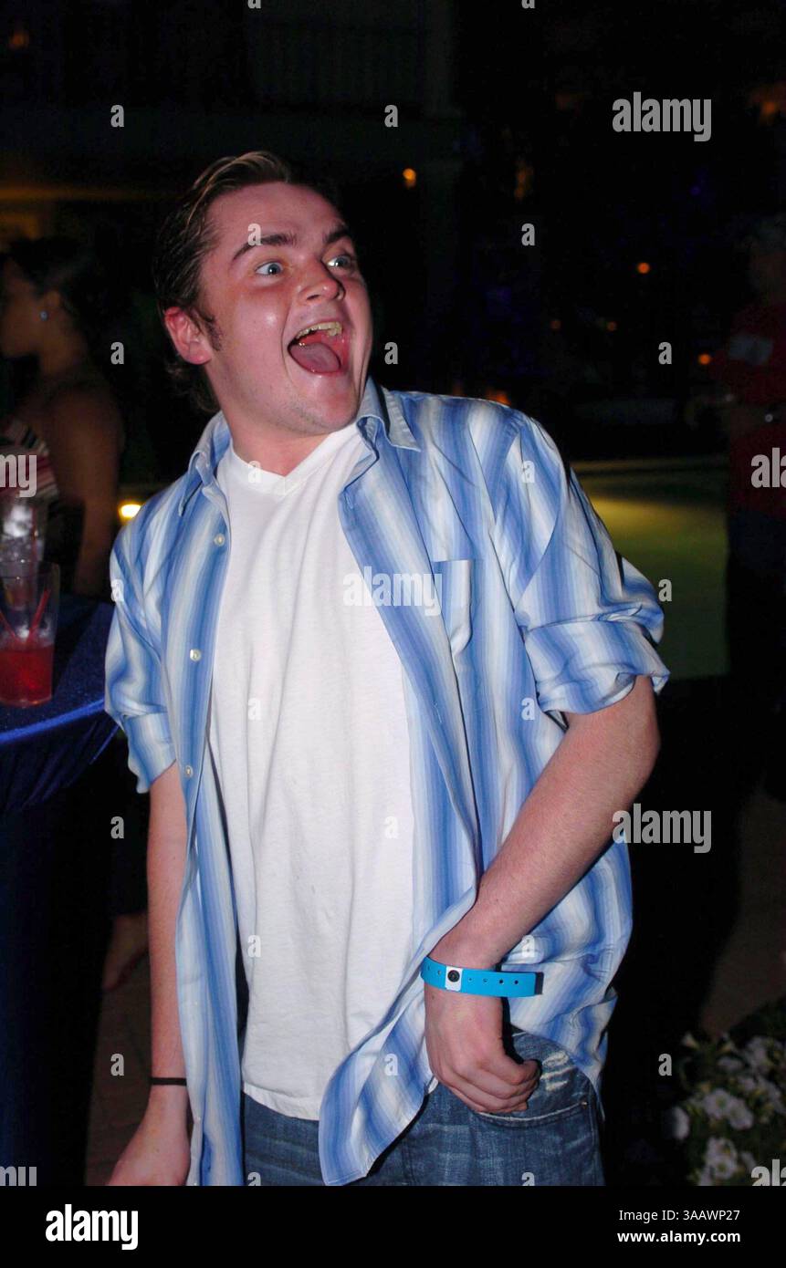 SMG Sopranos Recap 061007 43.JPG..TOUTES LES PHOTOS PRISES EN 2005-2007 EN FLORIDE USA ( fichier photos) ..MIAMI BEACH - 10 JUIN 2007 : les Sopranos est une série télévisée américaine créée par David Chase et diffusée à l'origine sur le réseau HBO. L'émission tourne autour du patron de la mafia du New Jersey Tony Soprano et des difficultés qu'il rencontre alors qu'il essaie d'équilibrer les exigences souvent contradictoires de sa vie familiale et de l'organisation criminelle qu'il dirige. La série met en vedette, entre autres, James Gandolfini, Lorraine Bracco, Edie Falco, et Michael Imperioli. Le spectacle comprend un grand casting et plusieurs membres Banque D'Images