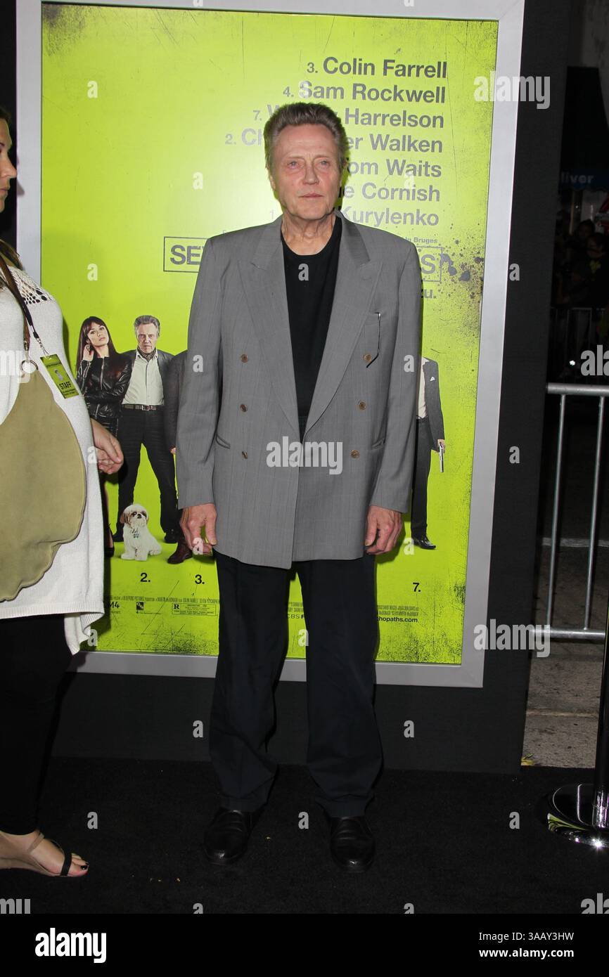 4 octobre 2012 - Westwood, Californie, États-Unis d'Amérique - WESTWOOD, CA - 1er OCTOBRE : Christopher Walken arrive à la première de 'Seven Psychopaths' à Los Angeles au Mann Bruin Theatre le 1er octobre 2012 à Westwood, Californie. ..People : Christopher Walken. (Crédit image : © SMG via ZUMA Wire) Banque D'Images