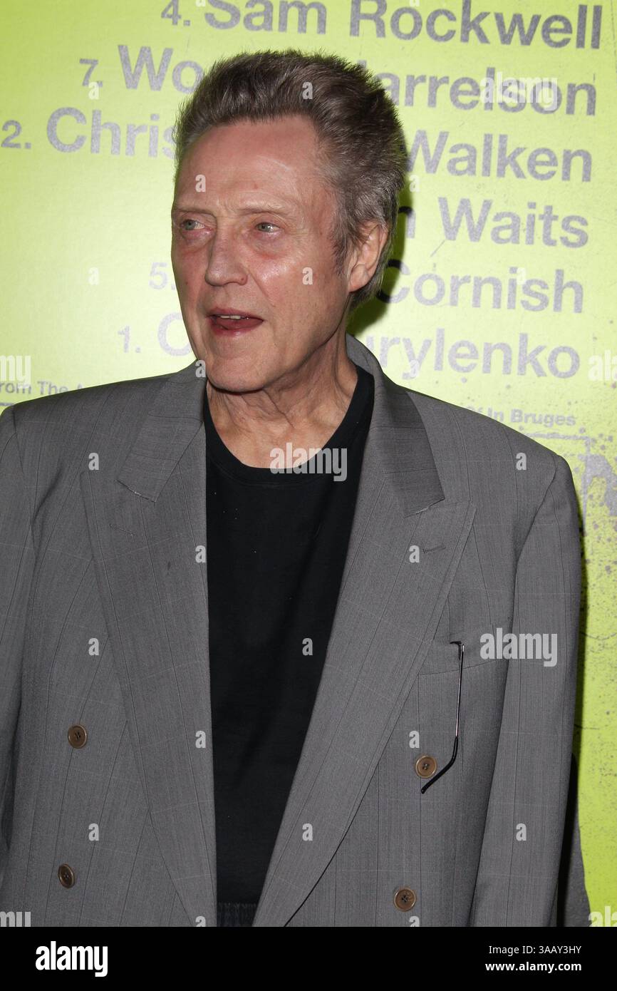 4 octobre 2012 - Westwood, Californie, États-Unis d'Amérique - WESTWOOD, CA - 1er OCTOBRE : Christopher Walken arrive à la première de 'Seven Psychopaths' à Los Angeles au Mann Bruin Theatre le 1er octobre 2012 à Westwood, Californie. ..People : Christopher Walken. (Crédit image : © SMG via ZUMA Wire) Banque D'Images