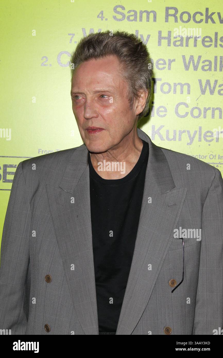 4 octobre 2012 - Westwood, Californie, États-Unis d'Amérique - WESTWOOD, CA - 1er OCTOBRE : Christopher Walken arrive à la première de 'Seven Psychopaths' à Los Angeles au Mann Bruin Theatre le 1er octobre 2012 à Westwood, Californie. ..People : Christopher Walken. (Crédit image : © SMG via ZUMA Wire) Banque D'Images