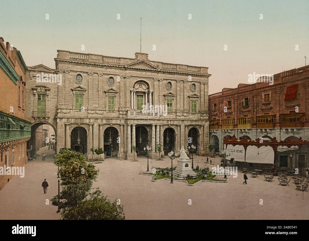Imprimé photochrom vintage de Republic Square à la Valette, Malte. Banque D'Images