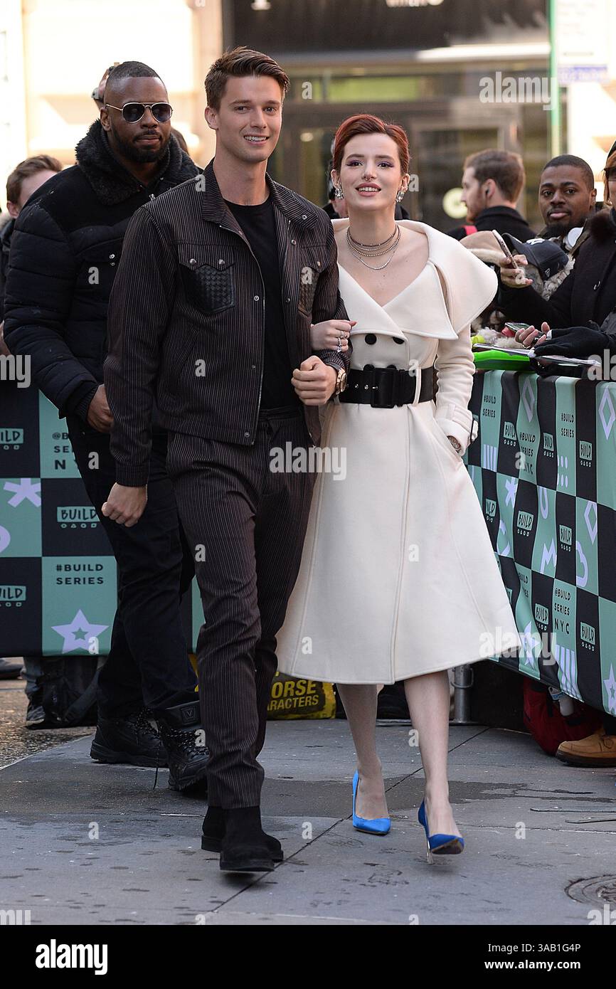 22 mars 2018 - New York, NY, USA - 22 mars 2018 New York City..Patrick Schwarzenegger et Bella Thorne ont fait une apparition dans Build Series à New York le 22 mars 2018. (Crédit image : © Kristin Callahan/Ace Pictures via ZUMA Press) Banque D'Images