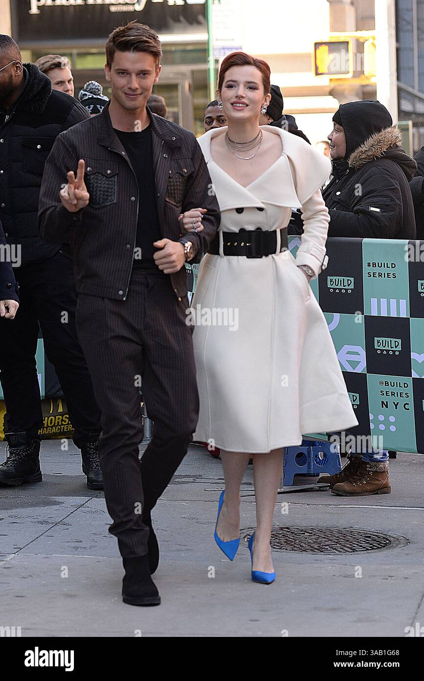 22 mars 2018 - New York, NY, USA - 22 mars 2018 New York City..Patrick Schwarzenegger et Bella Thorne ont fait une apparition dans Build Series à New York le 22 mars 2018. (Crédit image : © Kristin Callahan/Ace Pictures via ZUMA Press) Banque D'Images