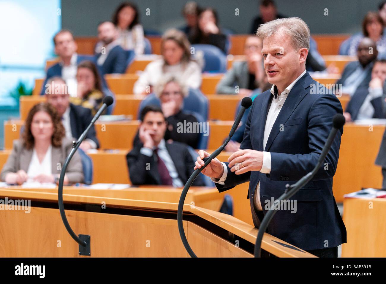 DEN HAAG, PAYS-BAS - 1er AVRIL : Pieter Omtzigt (NSC) lors du débat plénier à la Tweede Kamer le 1er avril 2025 à Den Haag, pays-Bas (photo de John Beckmann/Orange Pictures) Banque D'Images