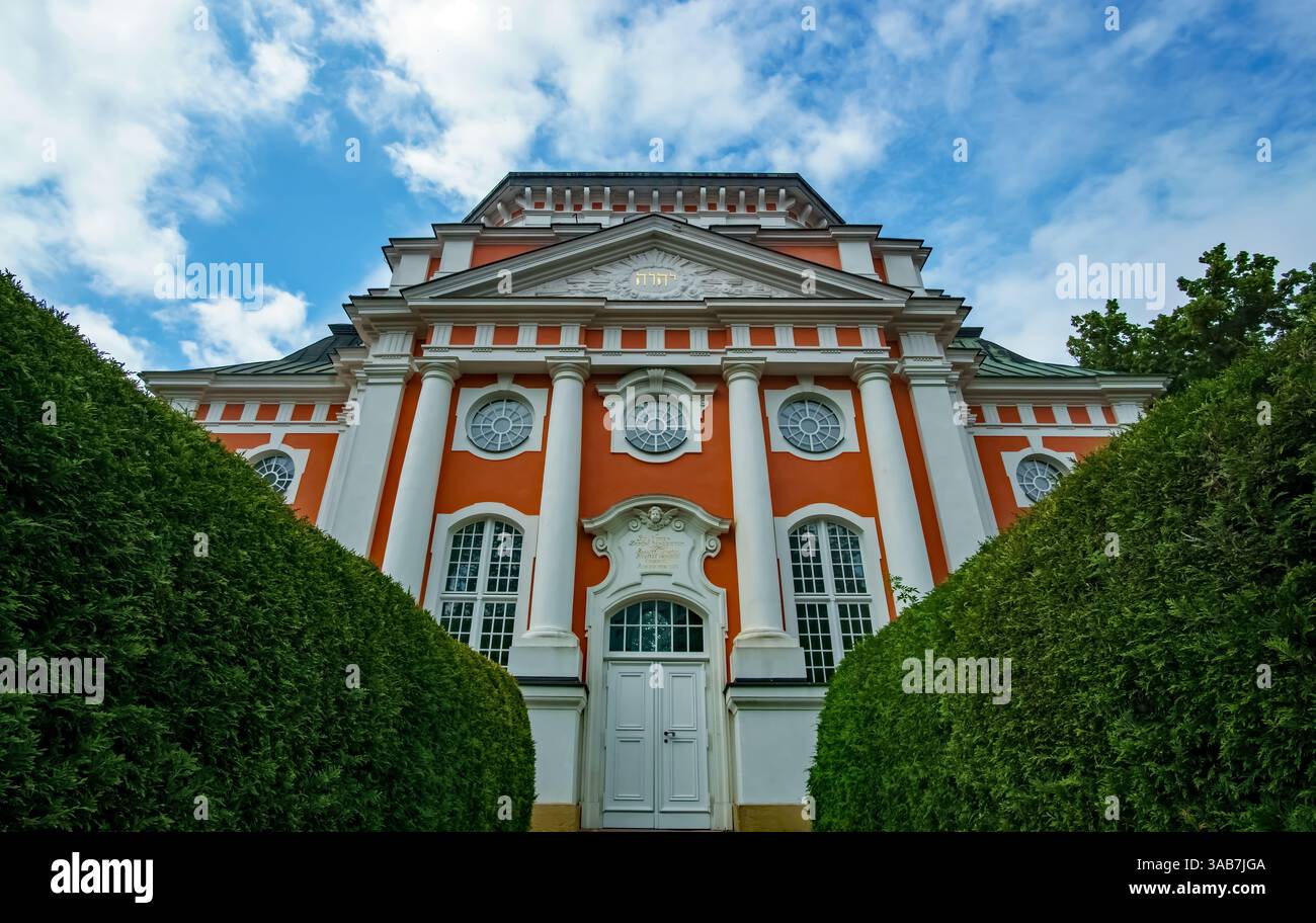 Façade baroque de l'église Schlosskirche à Berlin-Buch, Allemagne – image éditoriale. Banque D'Images