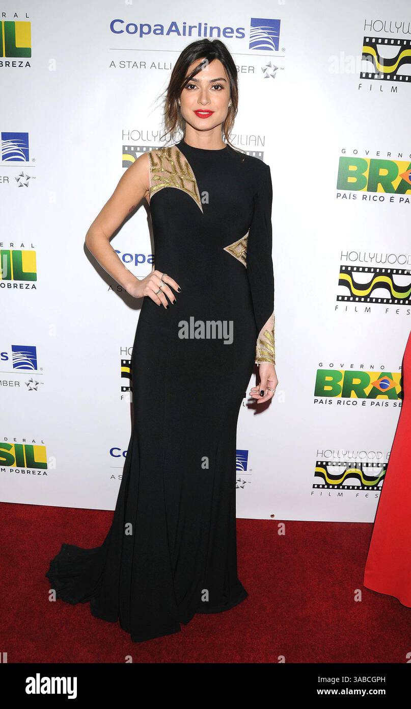 Tayla Ayala à la 6e soirée d'ouverture du Gala annuel du Festival du film brésilien d'Hollywood. « A Wolf Behind the Door » au MontalbanTheater, Los Angeles, CA Banque D'Images