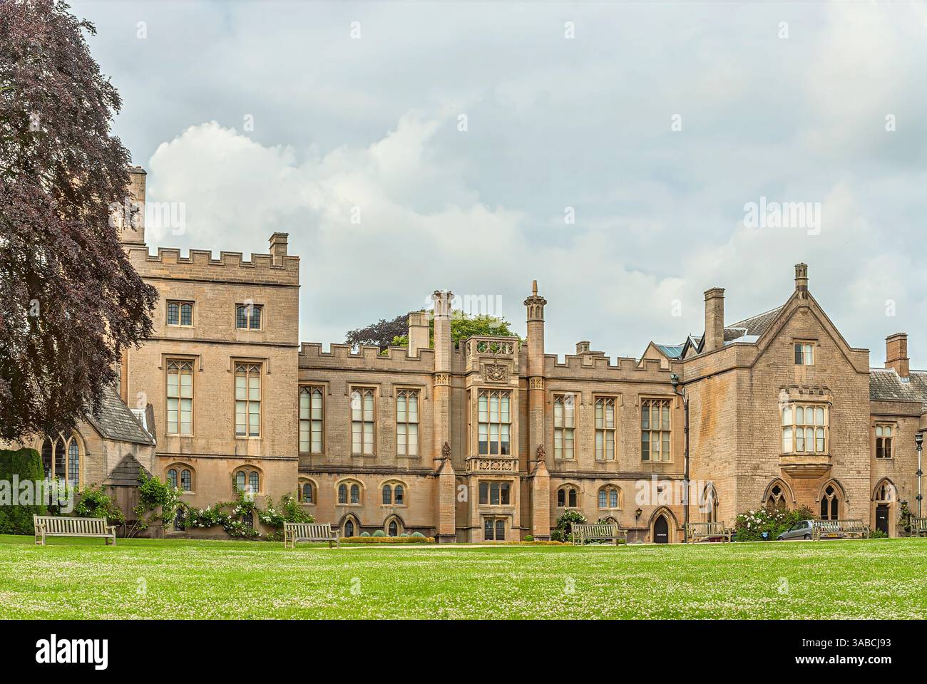 Bâtiment principal de l'abbaye de Newstead, dans le Nottinghamshire, en Angleterre Banque D'Images