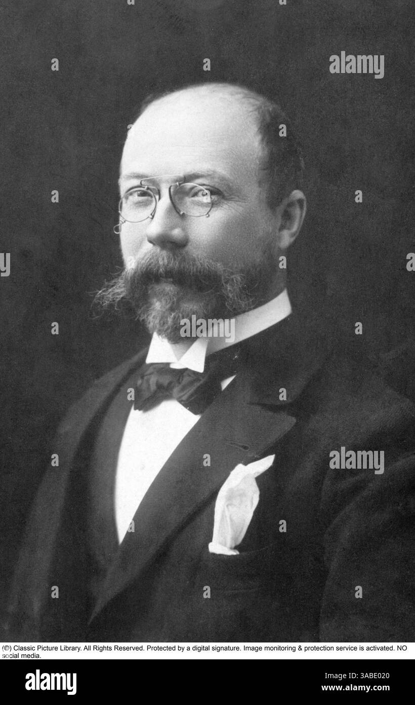 Carl Larsson (1853-1919) est un peintre et illustrateur suédois renommé, surtout connu pour ses représentations aquarelles de la vie de famille idyllique. Né à Stockholm, il est passé de modestes débuts à devenir l’un des artistes les plus aimés de Suède. Ses œuvres mettent souvent en vedette sa femme, Karin, et leurs enfants, installés dans leur maison confortable, Sundborn, qui est devenu un symbole du charme domestique suédois. Le style de Larsson mêle réalisme à un ton chaleureux et sentimental, et ses illustrations ont également honoré des livres populaires, consolidant son héritage dans l'art et la culture scandinaves. Banque D'Images
