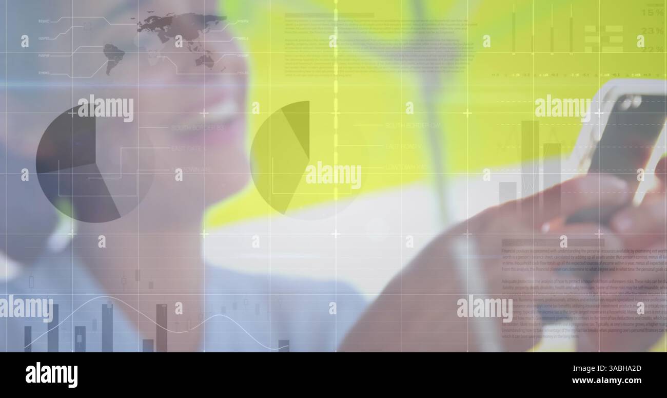 Image des statistiques et du traitement des données sur une femme utilisant un smartphone Banque D'Images