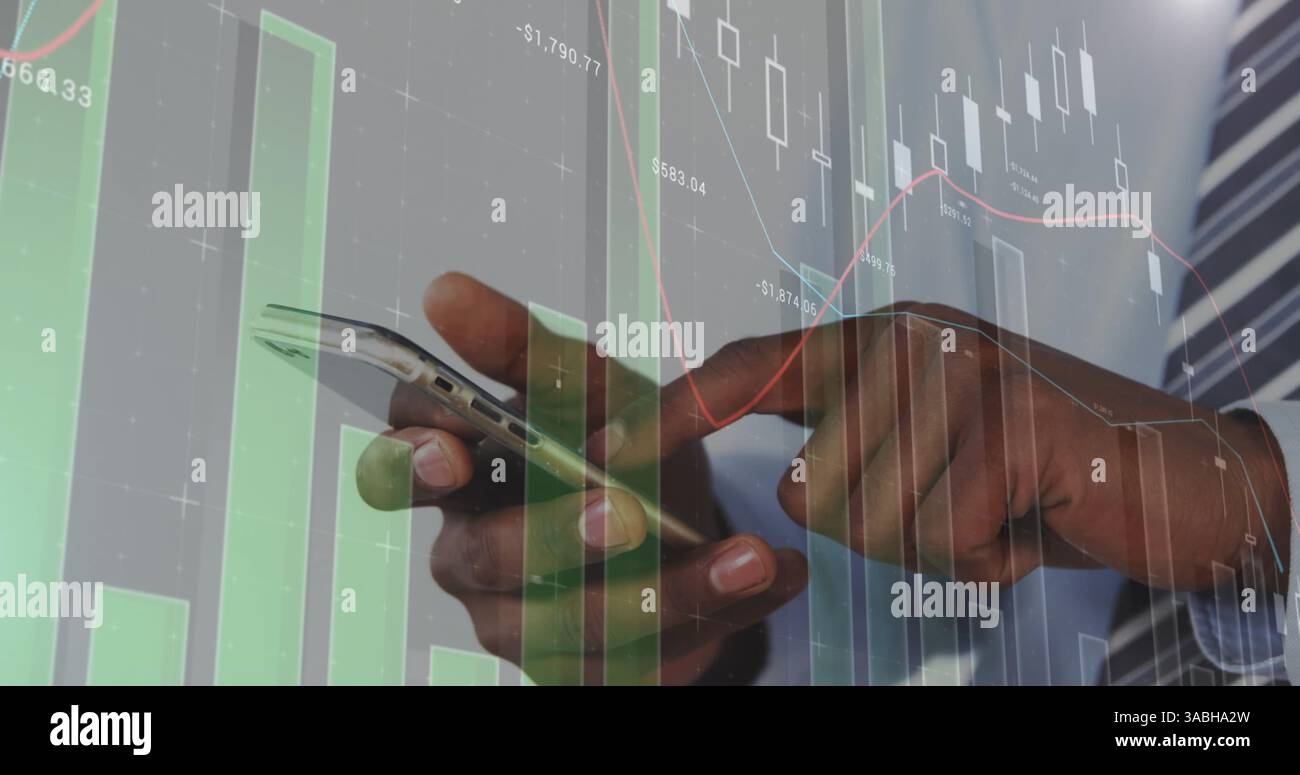 Image des statistiques et du traitement des données sur homme d'affaires à l'aide de smartphone Banque D'Images