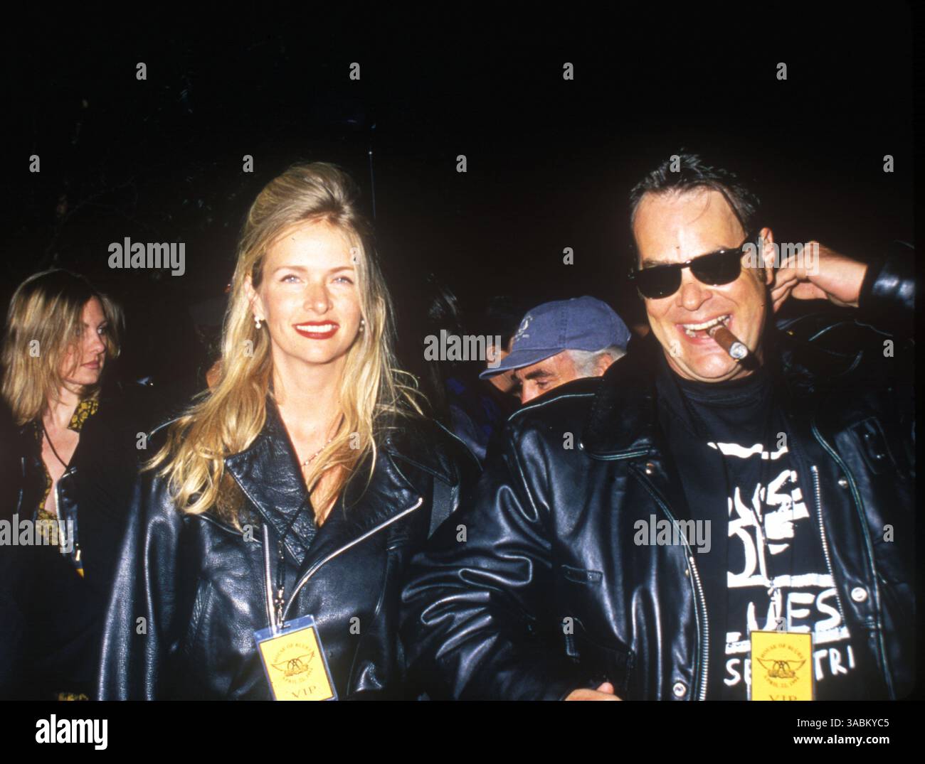 22 avril 1994 - Los Angeles, CA, États-Unis - DONNA DIXON à une House of Blues en ouverture avec Dan Akroyd. (Crédit image : © Kathy Hutchins/ZUMA Press) Banque D'Images