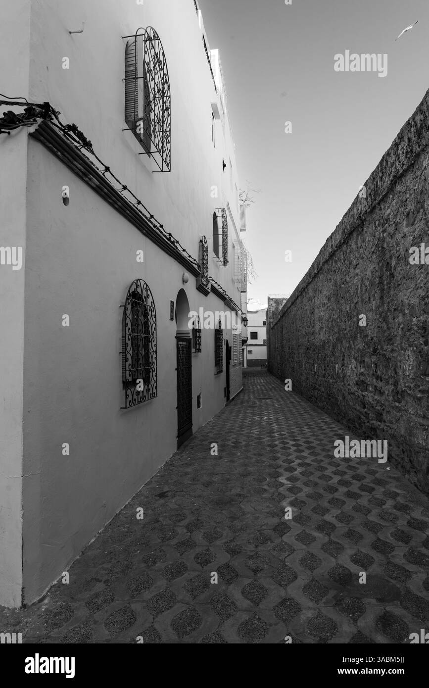 30 avril, Assilah, Maroc. Asilah est une ville sur la côte du Maroc qui a été le théâtre des invasions portugaises et espagnoles. Banque D'Images