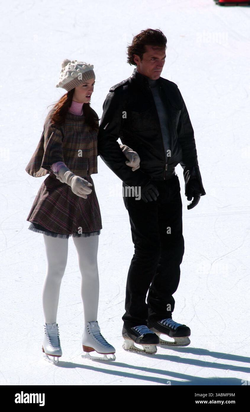 2 novembre 2007, New York City Leighton Meester et William Abadie étaient sur le plateau de l'émission télévisée ''Gossip Girl'' qui tournait à la patinoire Wollman à Central Park (crédit image : Banque D'Images