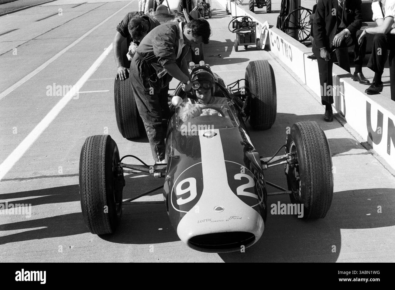 Jim Clark (GBR) 2e place Lotus 29 Ford..Indianapolis 500, États-Unis, mai 1963 (image de crédit : ©Sutton Motorsports/ZUMA Press) Banque D'Images