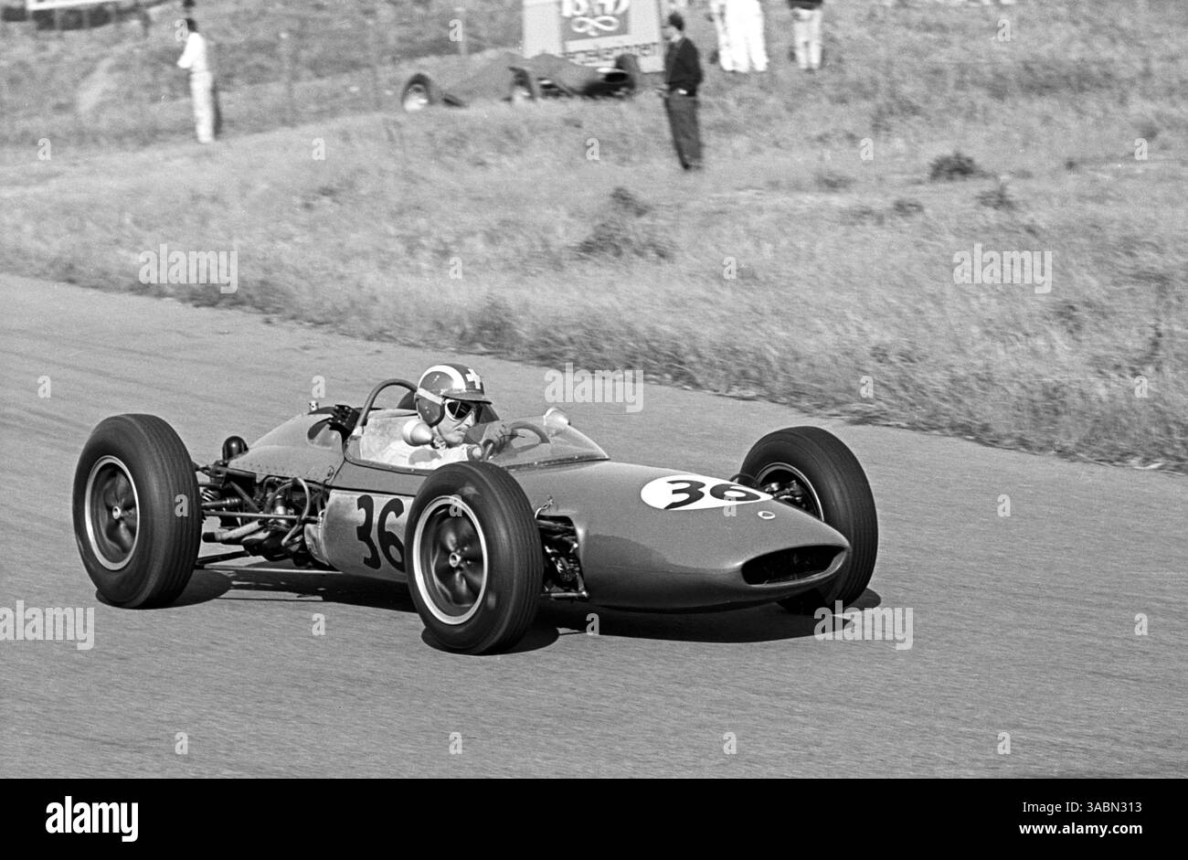 JO Siffert (sui) Lotus BRM 24 a terminé septième... Grand Prix des pays-Bas, Zandvoort, 23 juin 1963. (Crédit image : ©Sutton Motorsports/ZUMA Press) Banque D'Images
