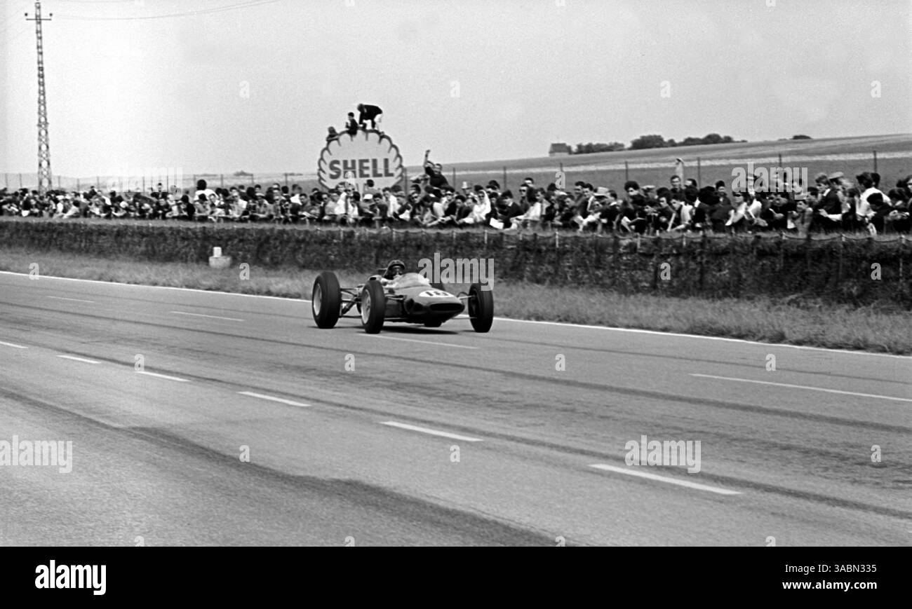 Jim Clark (GBR) Lotus 25 remporte la course de plus d'une minute... Grand Prix de France, Reims, 30 juin 1963. (Crédit image : ©Sutton Motorsports/ZUMA Press) Banque D'Images