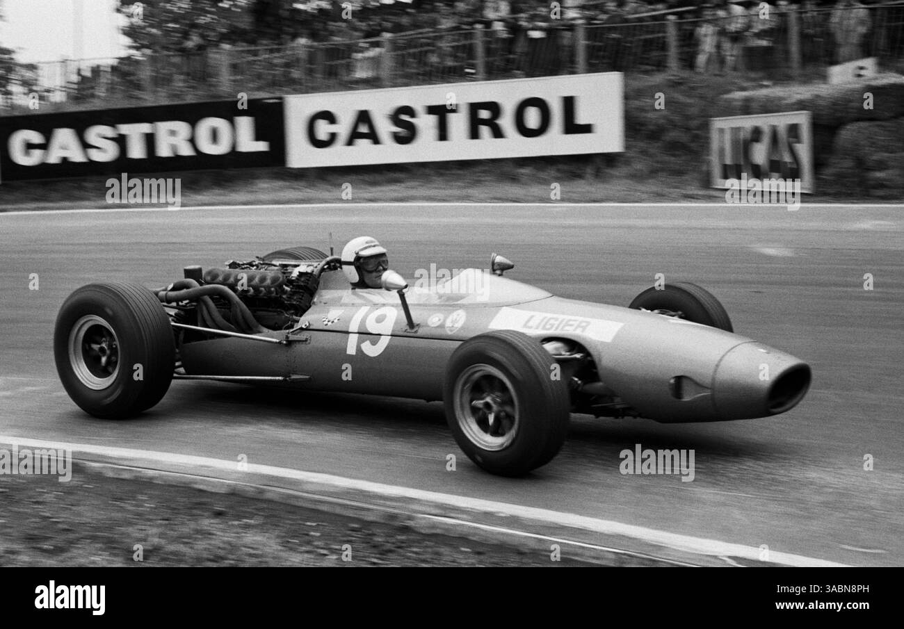 Guy Ligier (FRA) Cooper T81 termine dixième... Grand Prix de Grande-Bretagne, Brands Hatch, 16 juillet 1966. (Crédit image : ©Sutton Motorsports/ZUMA Press) Banque D'Images