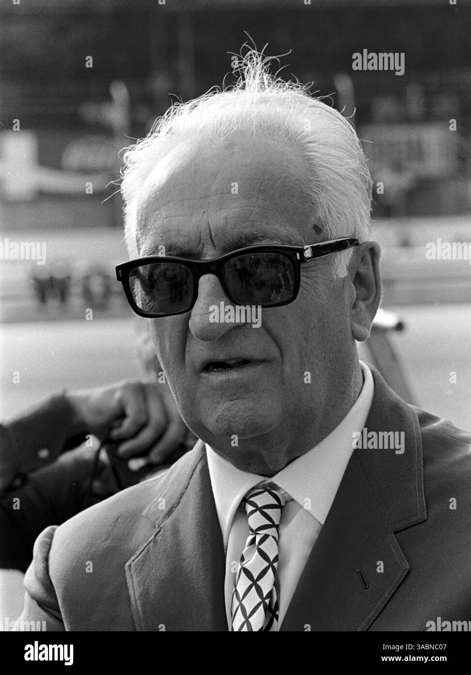 Enzo Ferrari a fait sa visite habituelle à Monza pendant l'entraînement. GP italien, Monza, 5 septembre 1971 (crédit image : ©Sutton Motorsports/ZUMA Press) Banque D'Images