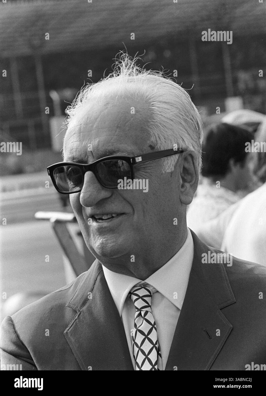 Enzo Ferrari a fait sa visite habituelle à Monza pendant l'entraînement. GP italien, Monza, 5 septembre 1971 (crédit image : ©Sutton Motorsports/ZUMA Press) Banque D'Images