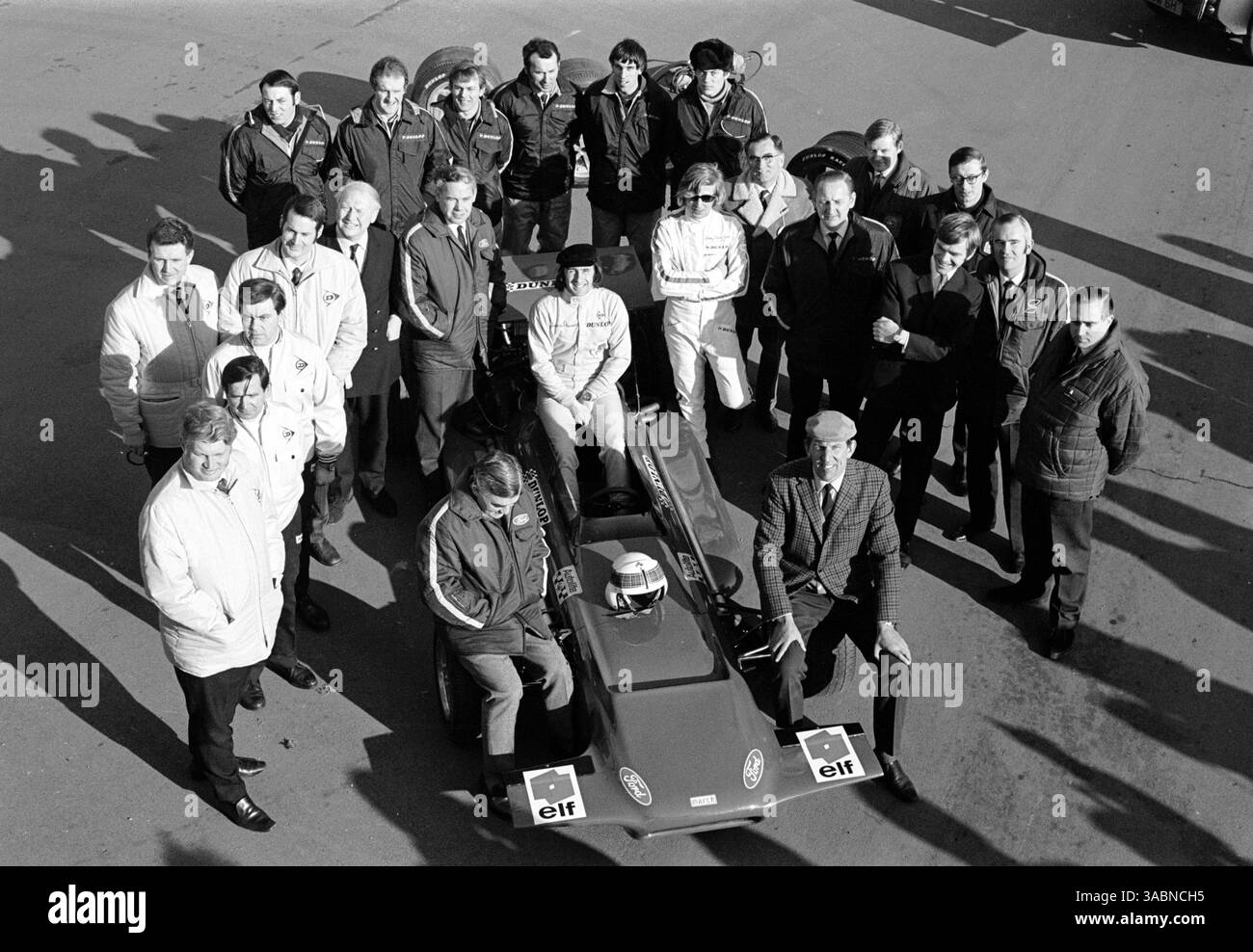L'équipe Tyrrell prend livraison de son 701 mars pour la saison F1 1970. Silverstone, Angleterre, début 1970 (crédit image : ©Sutton Motorsports/ZUMA Press) Banque D'Images