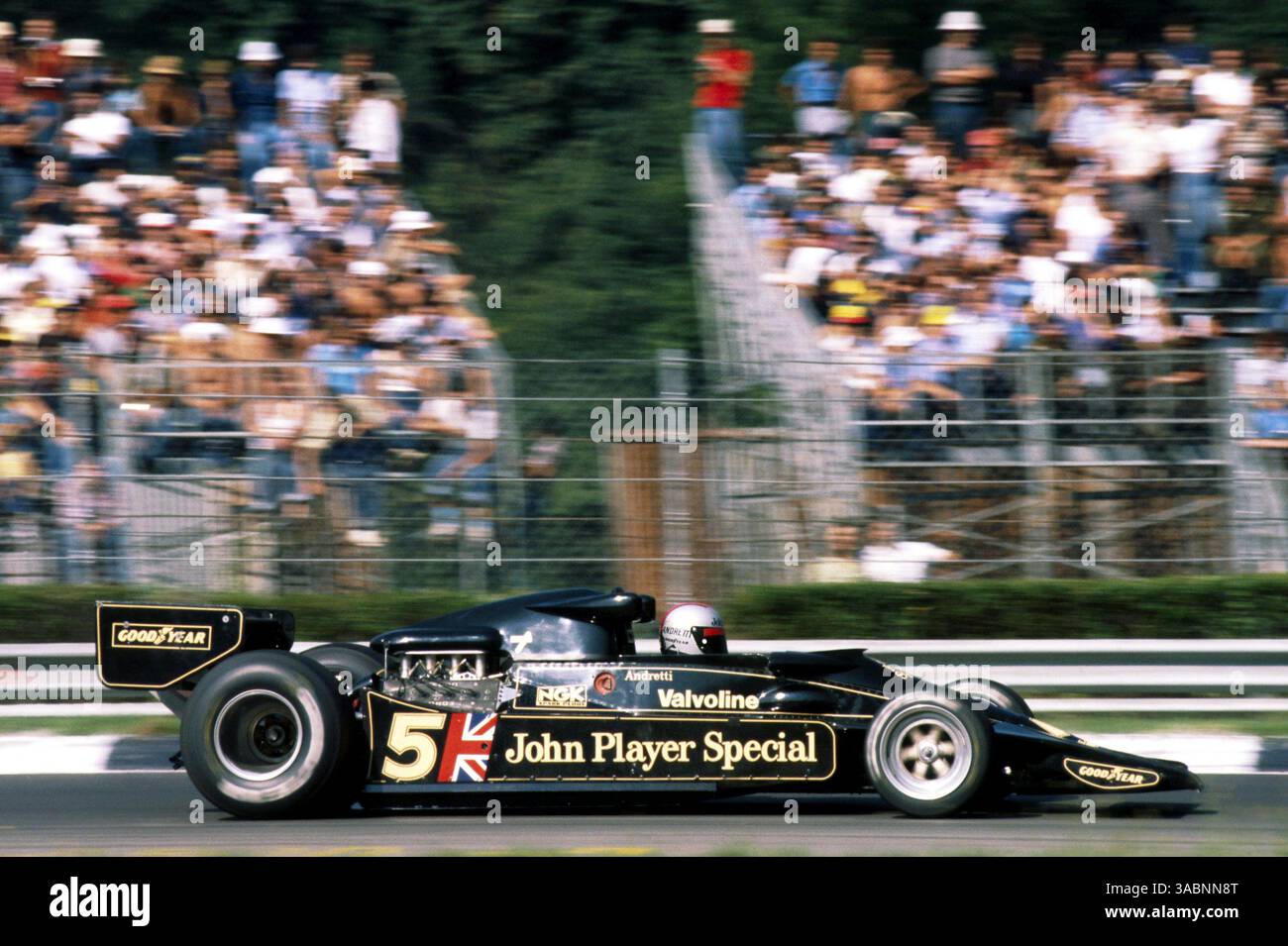 Mario Andretti (USA) Lotus 78..Grand Prix d'Italie, Rd 14, Monza, Italie, 11 septembre 1977..meilleure IMAGE (crédit image : ©Sutton Motorsports/ZUMA Press) Banque D'Images