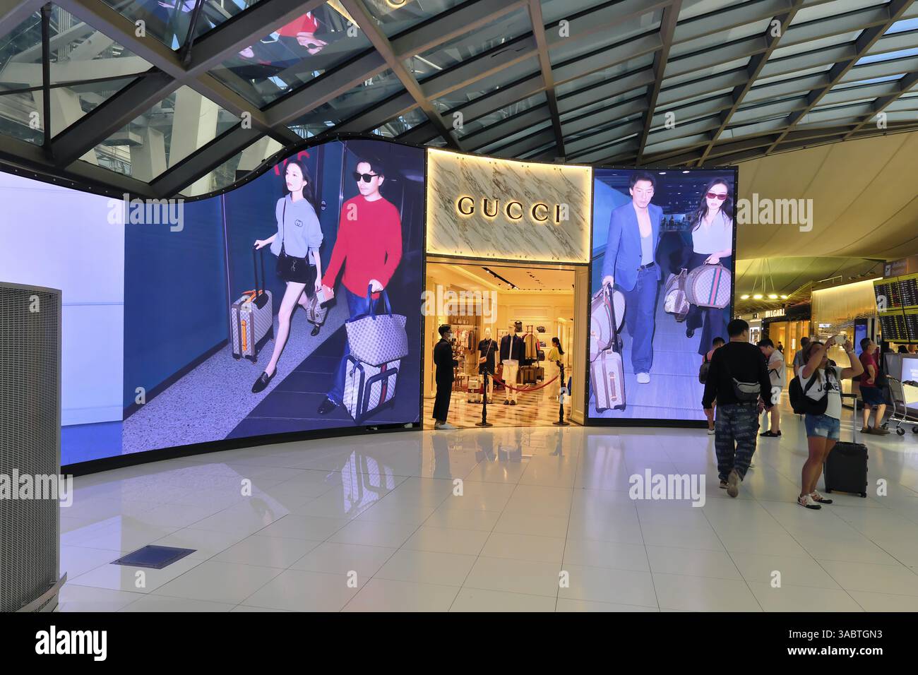 Boutique de la marque de luxe Gucci dans la zone de départ de Bangkok Suvarnabhumi Airport, Bangkok, Thaïlande, Asie Banque D'Images