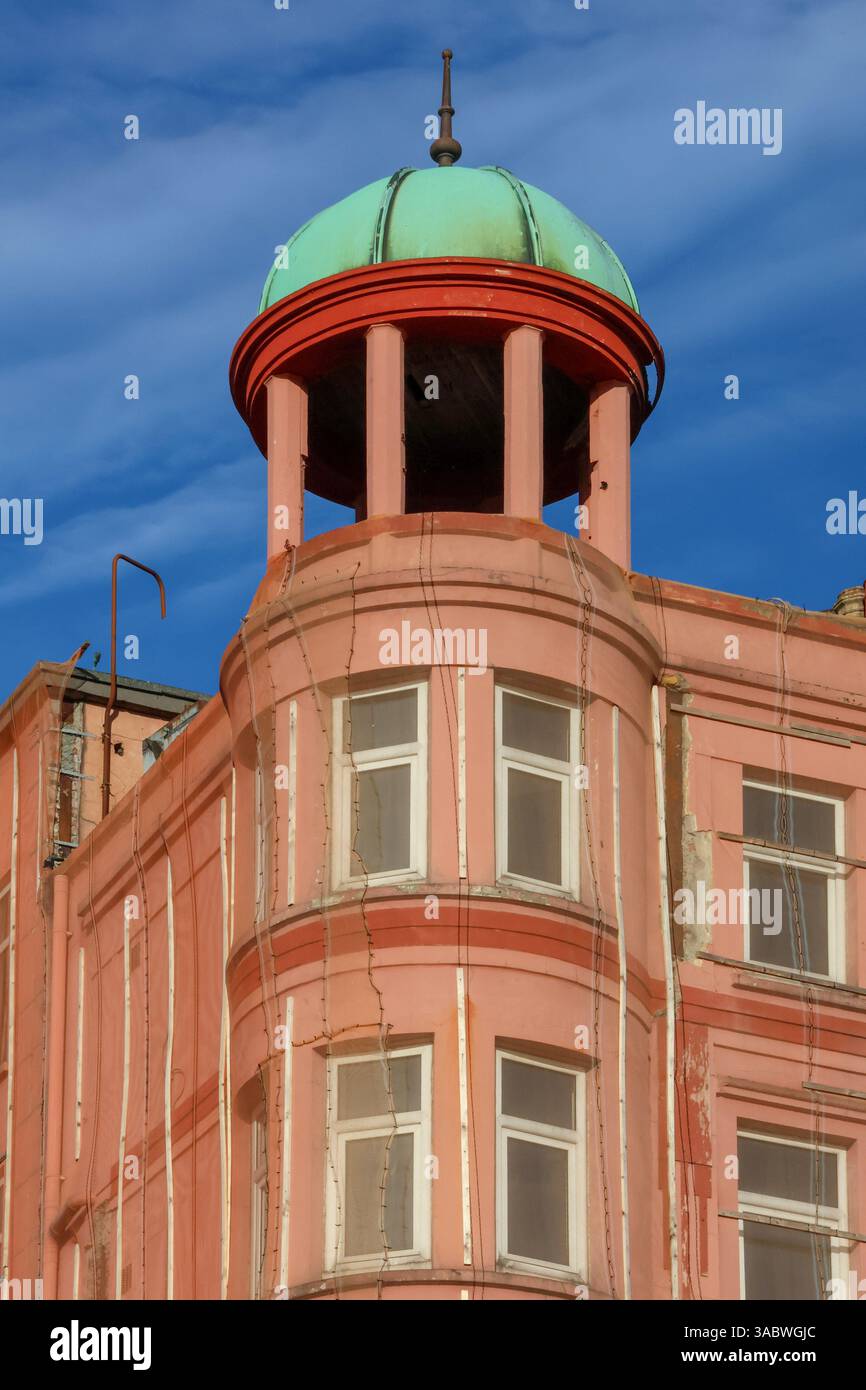 Ancien Royal Hotel Bangor County Down. Hôtel de bord de mer vide abandonné The Royal Hotel Bangor, Irlande du Nord. Banque D'Images