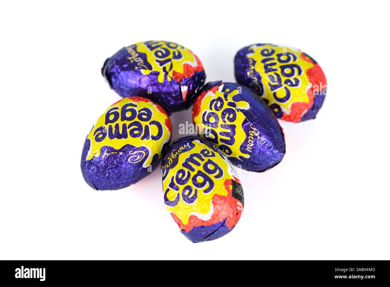 Cadbury Creme Eggs – pays de Galles, Royaume-Uni – 30 mars 2025 Banque D'Images