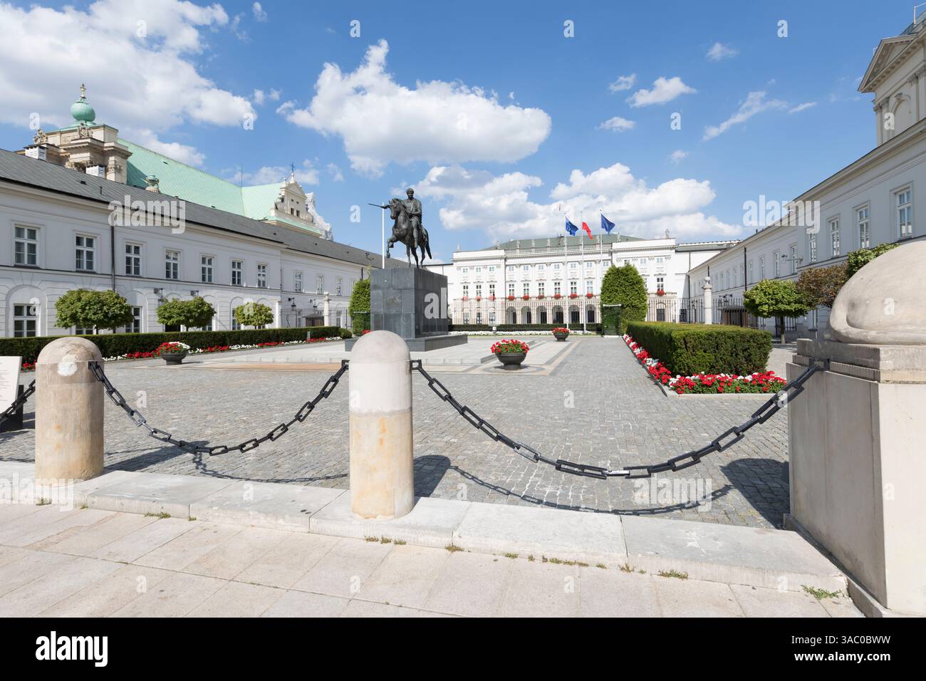 Varsovie, Pologne, Palais classique à Varsovie - résidence du Président de la Pologne. Banque D'Images Varsovie, Pologne, Palais classique à Varsovie - résidence du Président de la Pologne. Banque D'Images