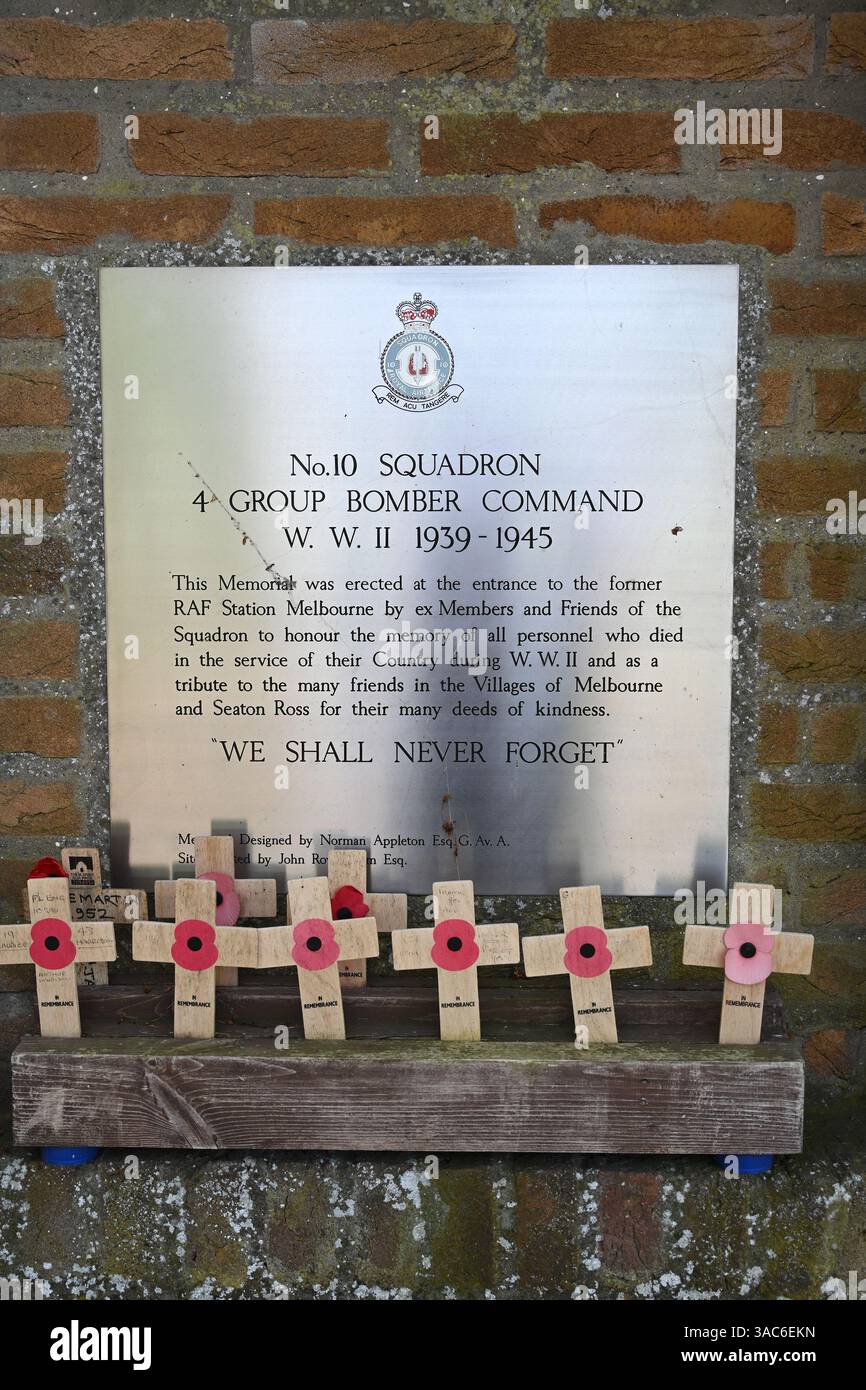 RAF Melbourne forma le mémorial de guerre de l'aérodrome militaire de la seconde guerre mondiale, East Yorkshire Banque D'Images