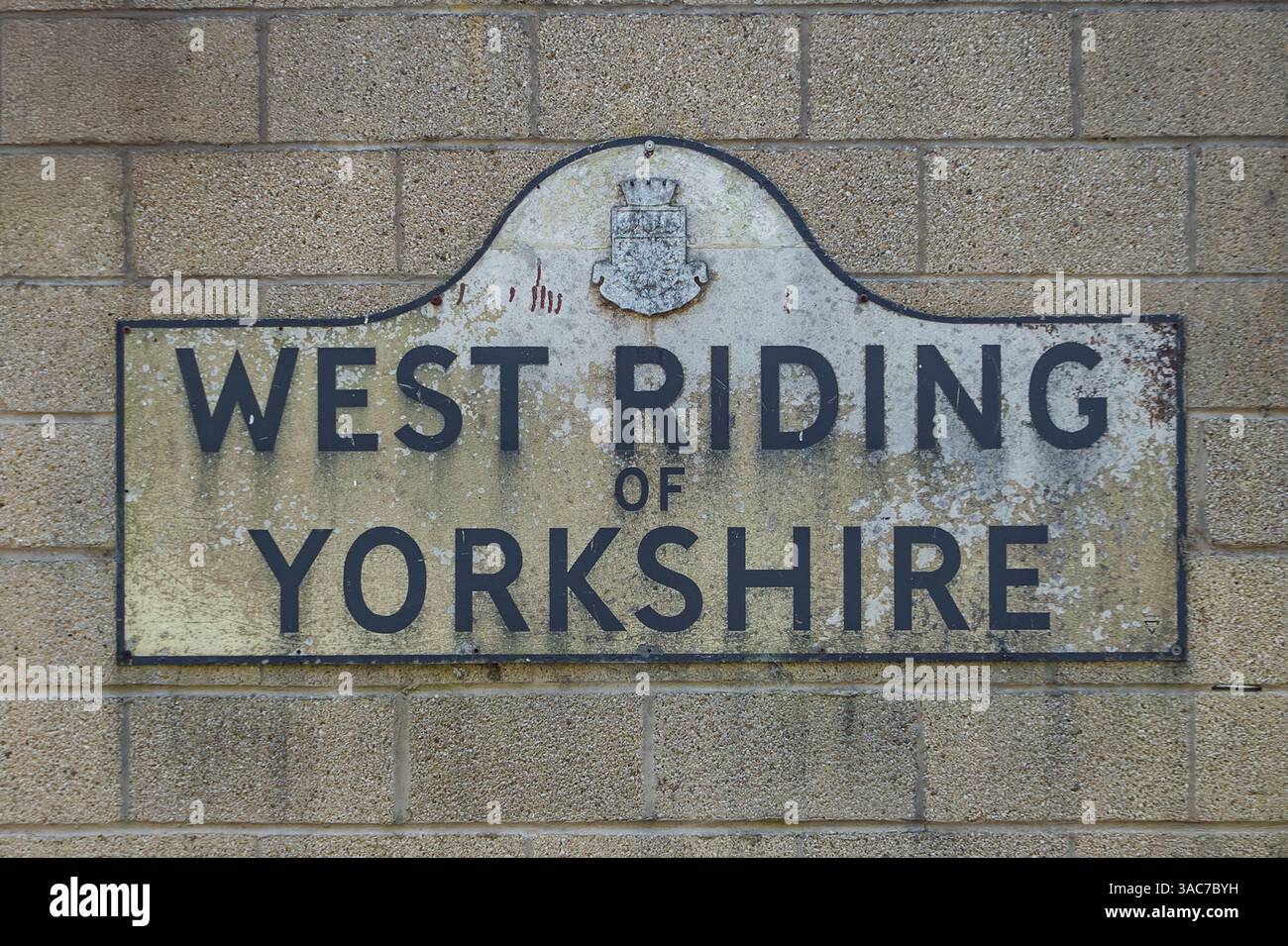 West Riding of Yorkshire signalétique exposée au Saddleworth Museum à Uppermill, Greater Manchester. Banque D'Images