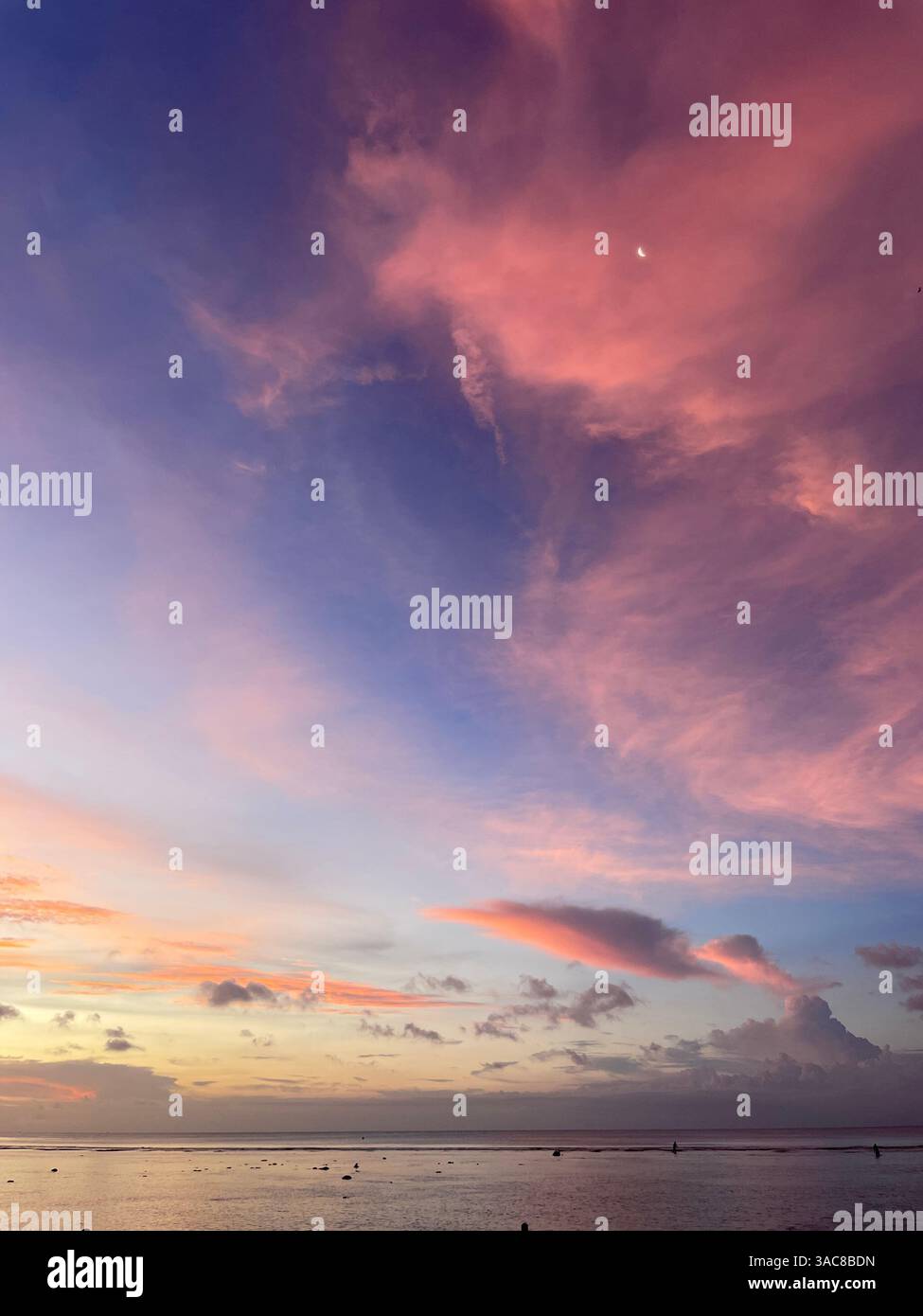 Merveilleux nuages de bonbons au sucre à Bali - Image de stock capturée avec un smartphone