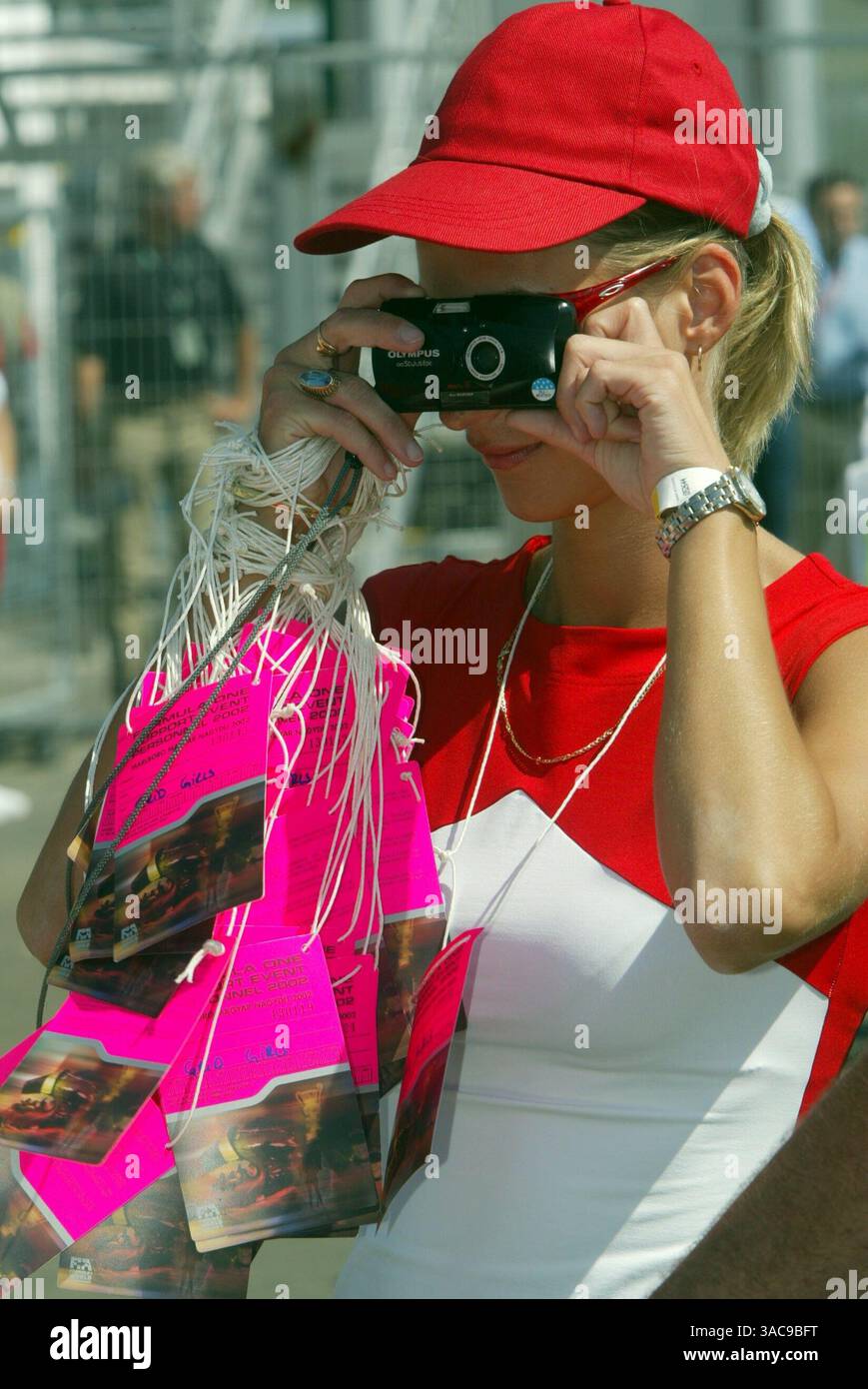 GRID Girl boss..Grand Prix de Hongrie, Budapest, 18 août 2002..IMAGE NUMÉRIQUE (crédit image : ©Sutton Motorsports/ZUMA Press) Banque D'Images