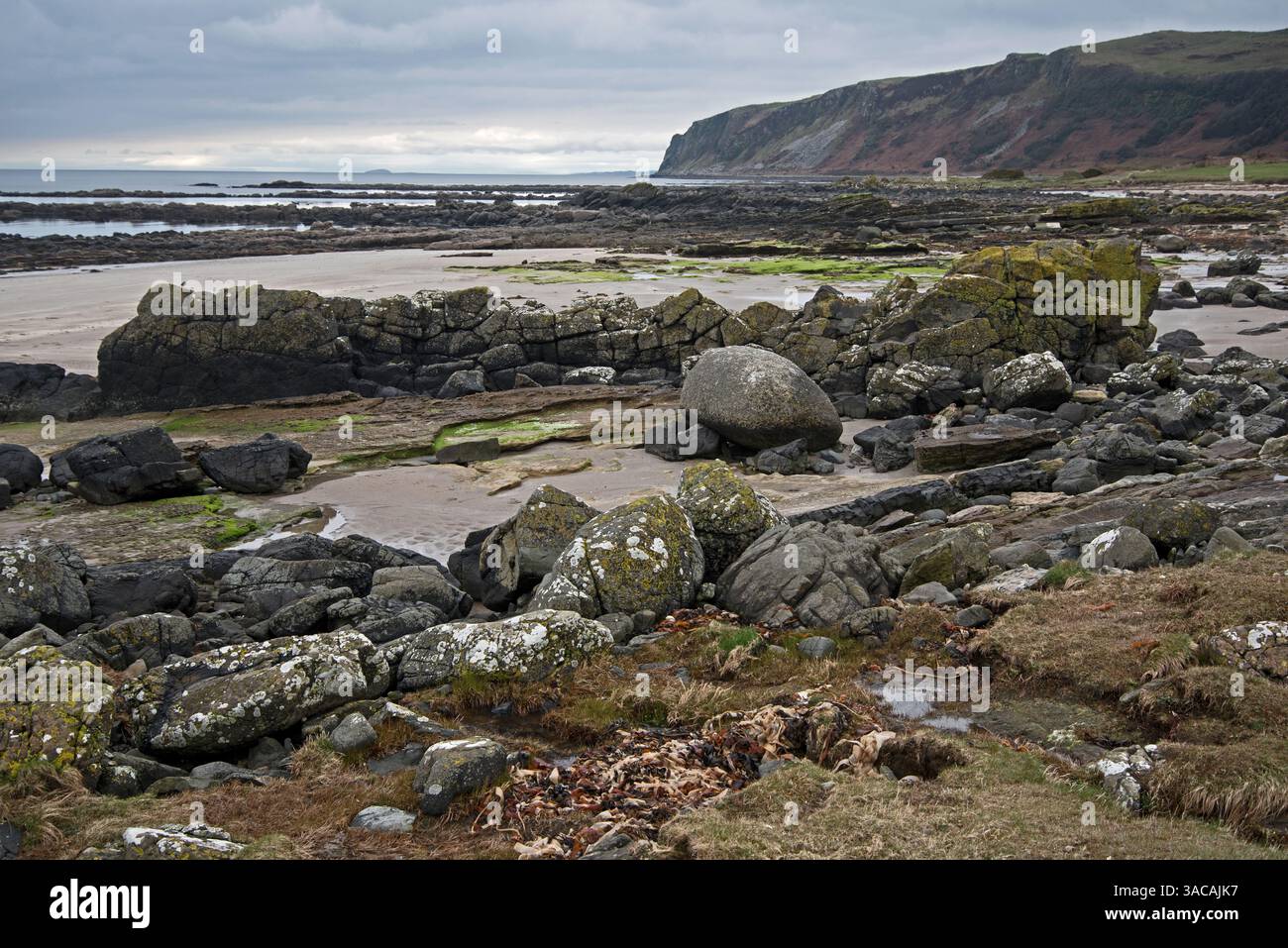 Rivage à Kildonan sur l'île d'Arran, Écosse, Royaume-Uni. Banque D'Images
