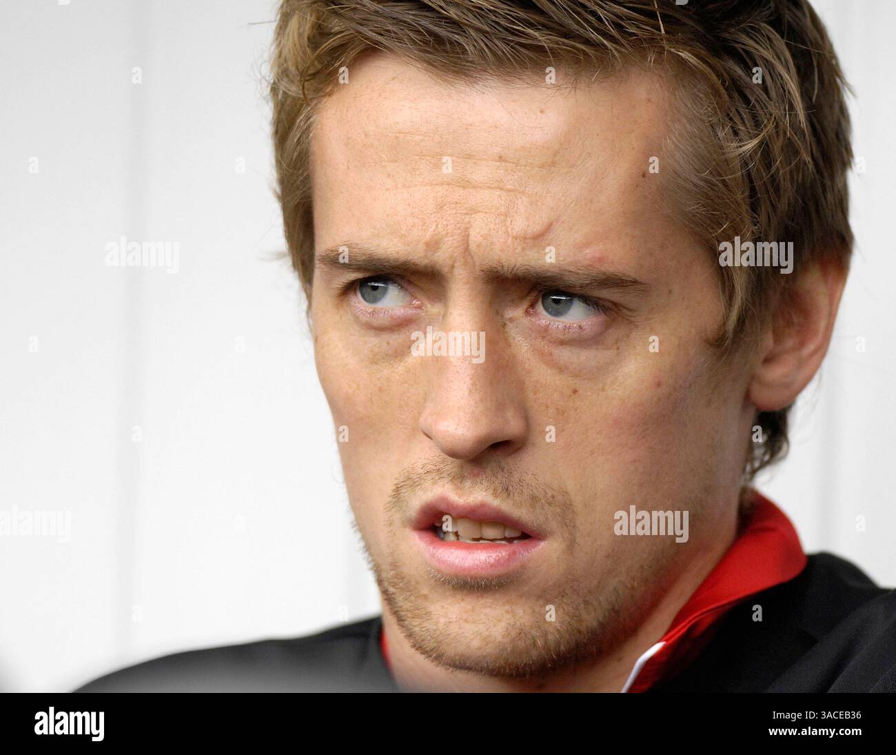 Peter Crouch de Liverpool commence sur le banc contre Newcastle. (Crédit image : © PHOTOGRAPHER/Cal Sport Media) Banque D'Images Peter Crouch de Liverpool commence sur le banc contre Newcastle. (Crédit image : © PHOTOGRAPHER/Cal Sport Media) Banque D'Images