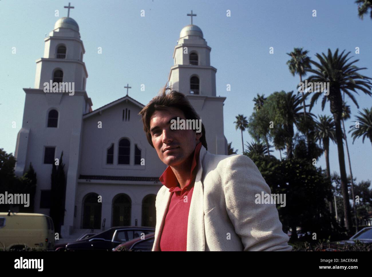 01 juin 1979 - Beverly Hills, Californie, États-Unis - acteur SAM J. JONES (alias Flash Gordon). Photographié devant l'église de Beverly Hills dans laquelle il était marié à BO DEREK dans le film '10' (sorti en 1979). (Crédit image : © Bernard Fallon/ZUMA Press) Banque D'Images