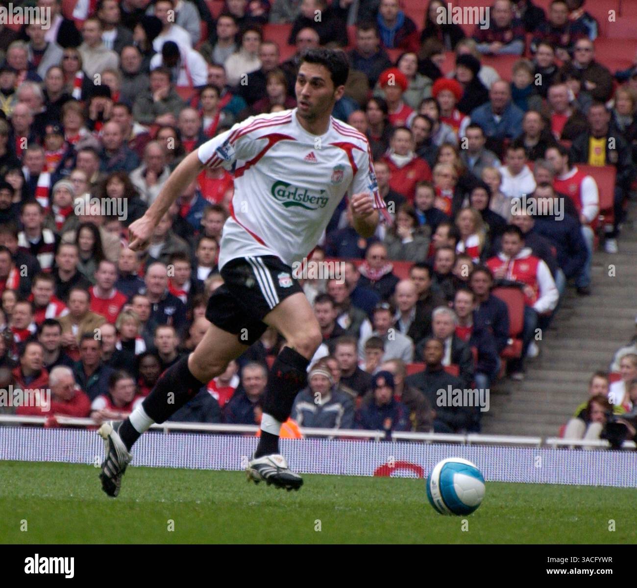05 avril 2008 - Londres, Angleterre, Royaume-Uni - LE #17 ALVARO ARBELOA de Liverpool lors du match de premier League de Barclay entre Arsenal et Liverpool à l'Emirates Stadium de Londres. Liverpool a égalé Arsenal 1-1. (Crédit image : © Stuart Crump/Cal Sport Media/ZUMA Press) Banque D'Images