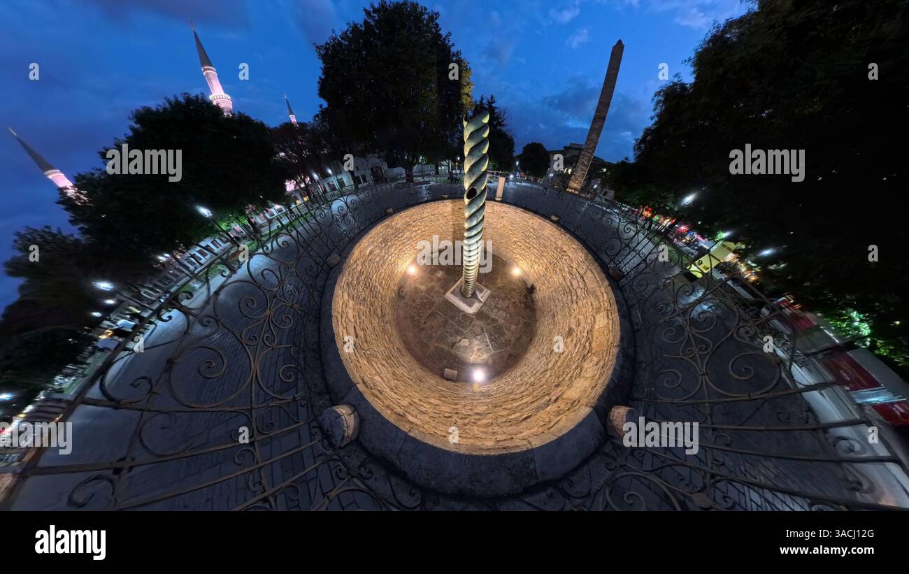 Colonne de serpents à Sultanahmet, Istanbul City, Turkiye Banque D'Images