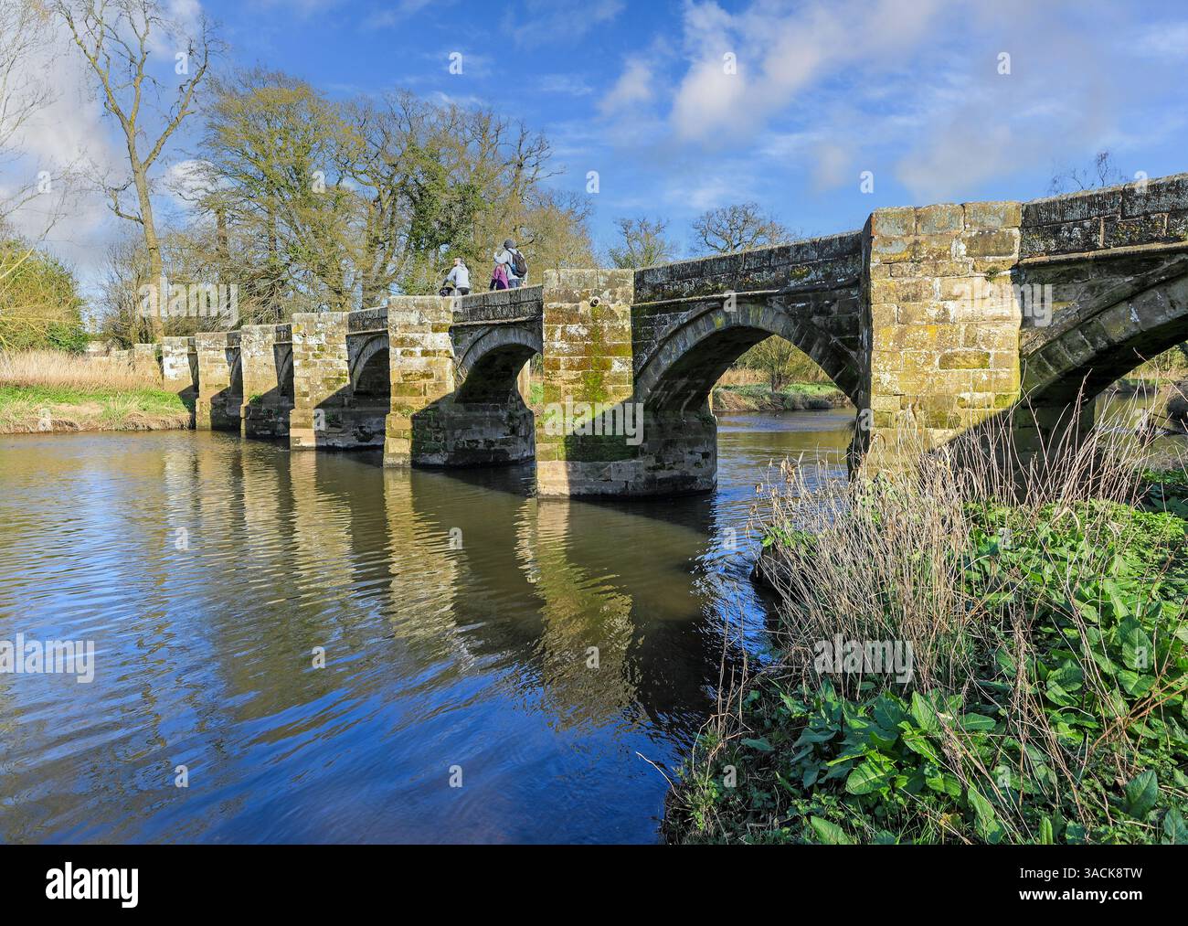 Pont d'Essex est une passerelle à cheval sur la rivière Trent près de Great Haywood, dans le Staffordshire, Angleterre Banque D'Images