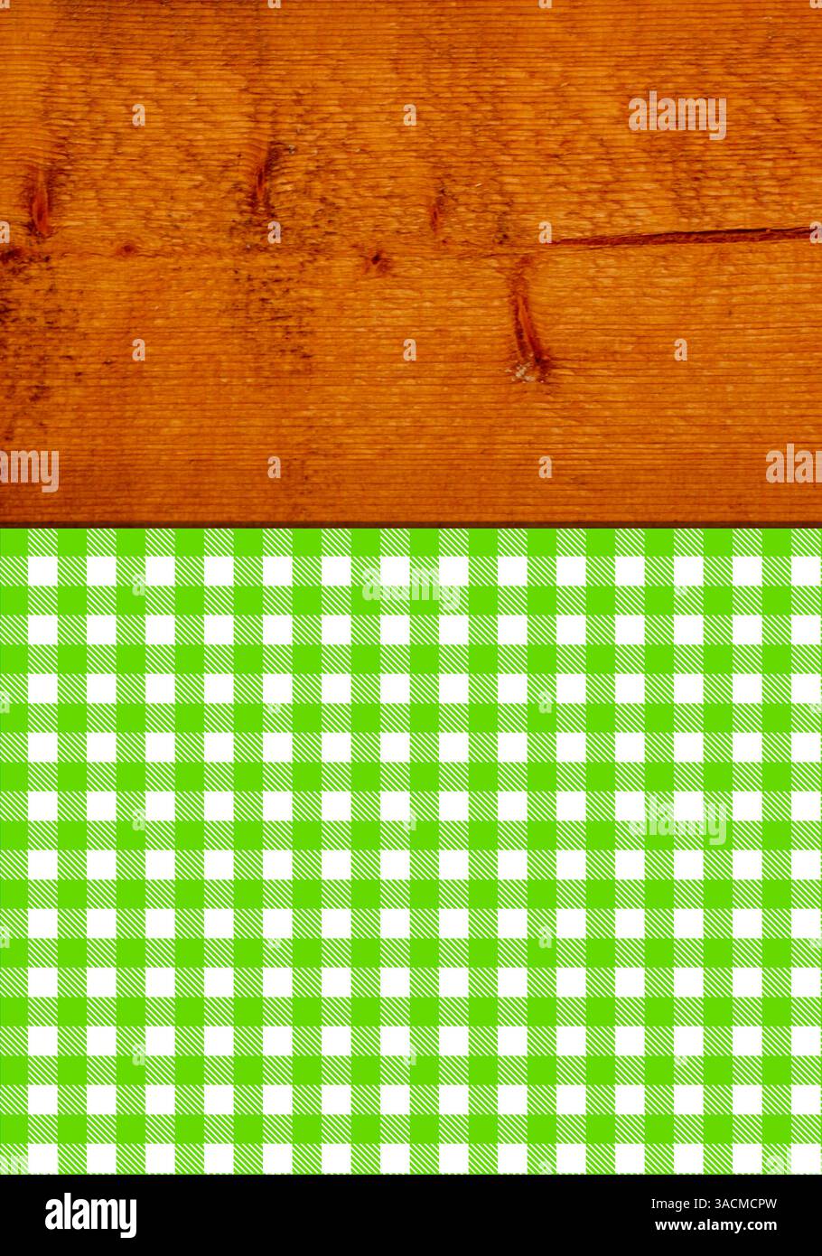 Motif de nappe vert et blanc sur une planche de bois rustique Banque D'Images