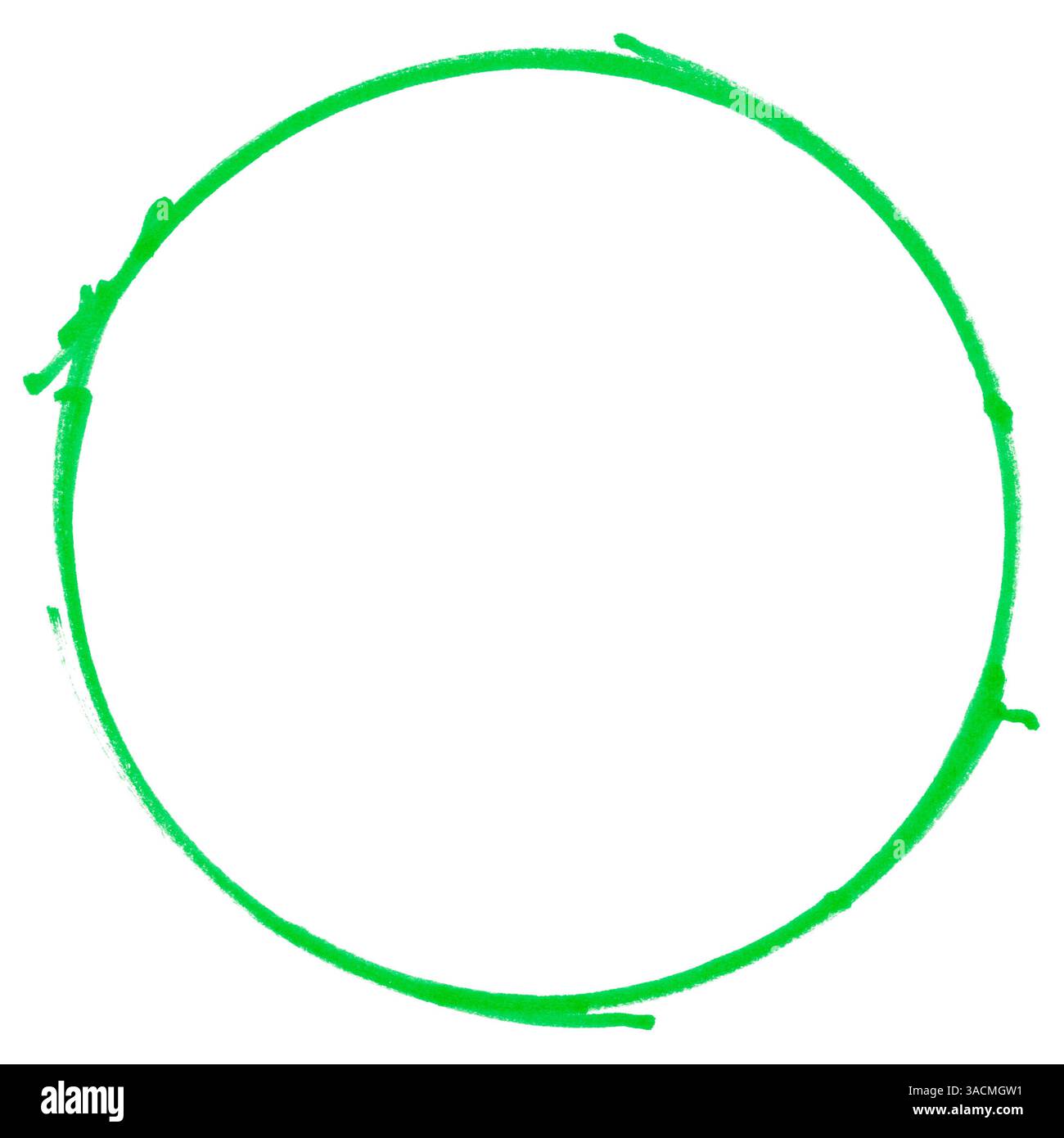 Cercle peint à la main en vert comme bordure, cadre ou anneau. Peint messily avec un stylo sur papier blanc ou fond Banque D'Images