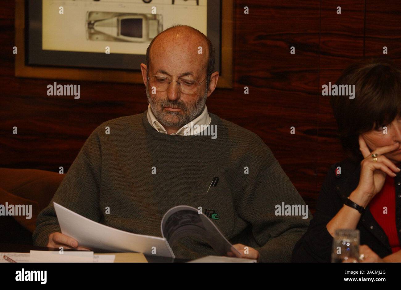 Henri Pescarolo (FRA) Pescarolo Sport..lancement du Championnat FIA Sports car, Paris, France, 4 février 2003..IMAGE NUMÉRIQUE (crédit image : ©Sutton Motorsports/ZUMA Press) Banque D'Images