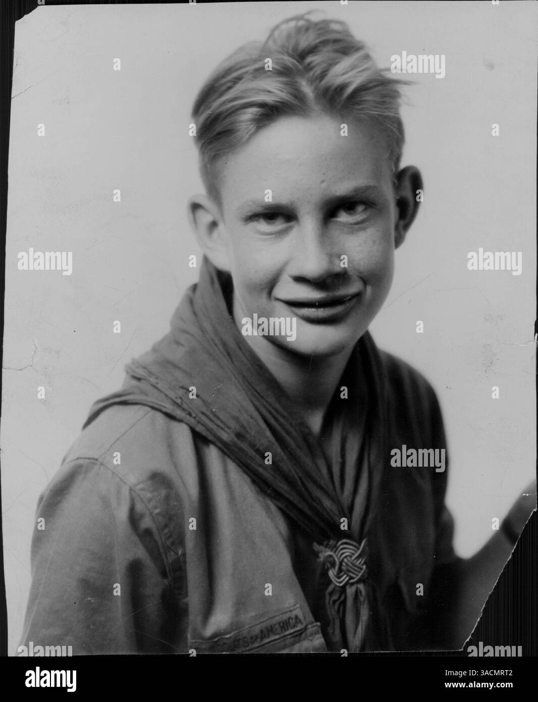 Robert R. Mead, un éclaireur de 14 ans originaire d'Excelsior, Minnesota, a remporté le concours de rédaction du Tribune « ce que Lindbergh signifie pour moi » et a gagné un vol avec le colonel Charles Lindbergh. Banque D'Images