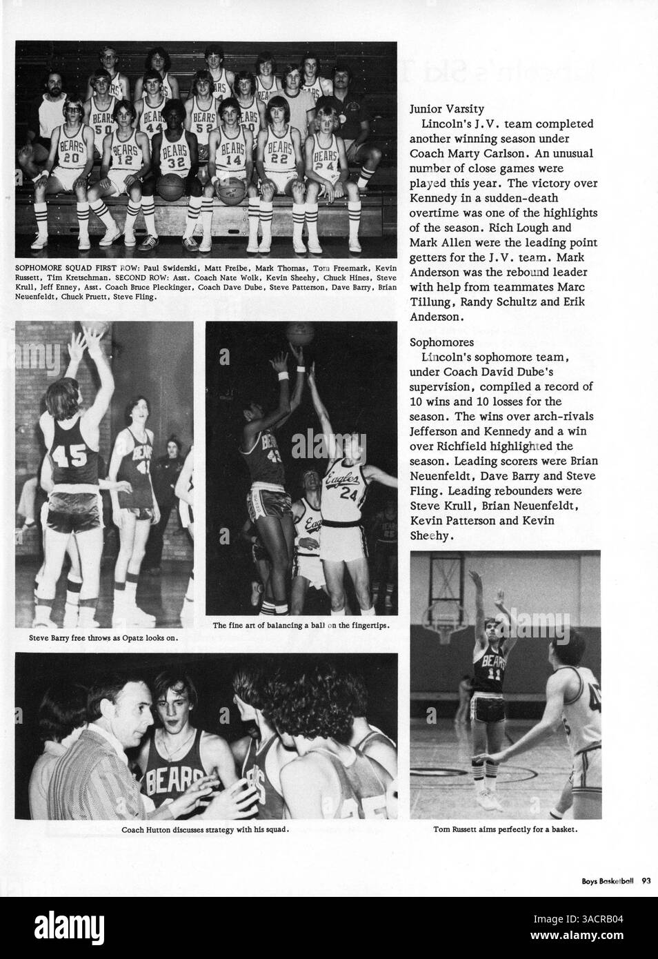 L'édition 1976 du Lincoln High Yearbook offre une vue complète de l'année scolaire 1975-1976, documentant les événements des étudiants, des professeurs et des écoles, avec des faits saillants des clubs, de l'athlétisme et des réalisations académiques. Banque D'Images